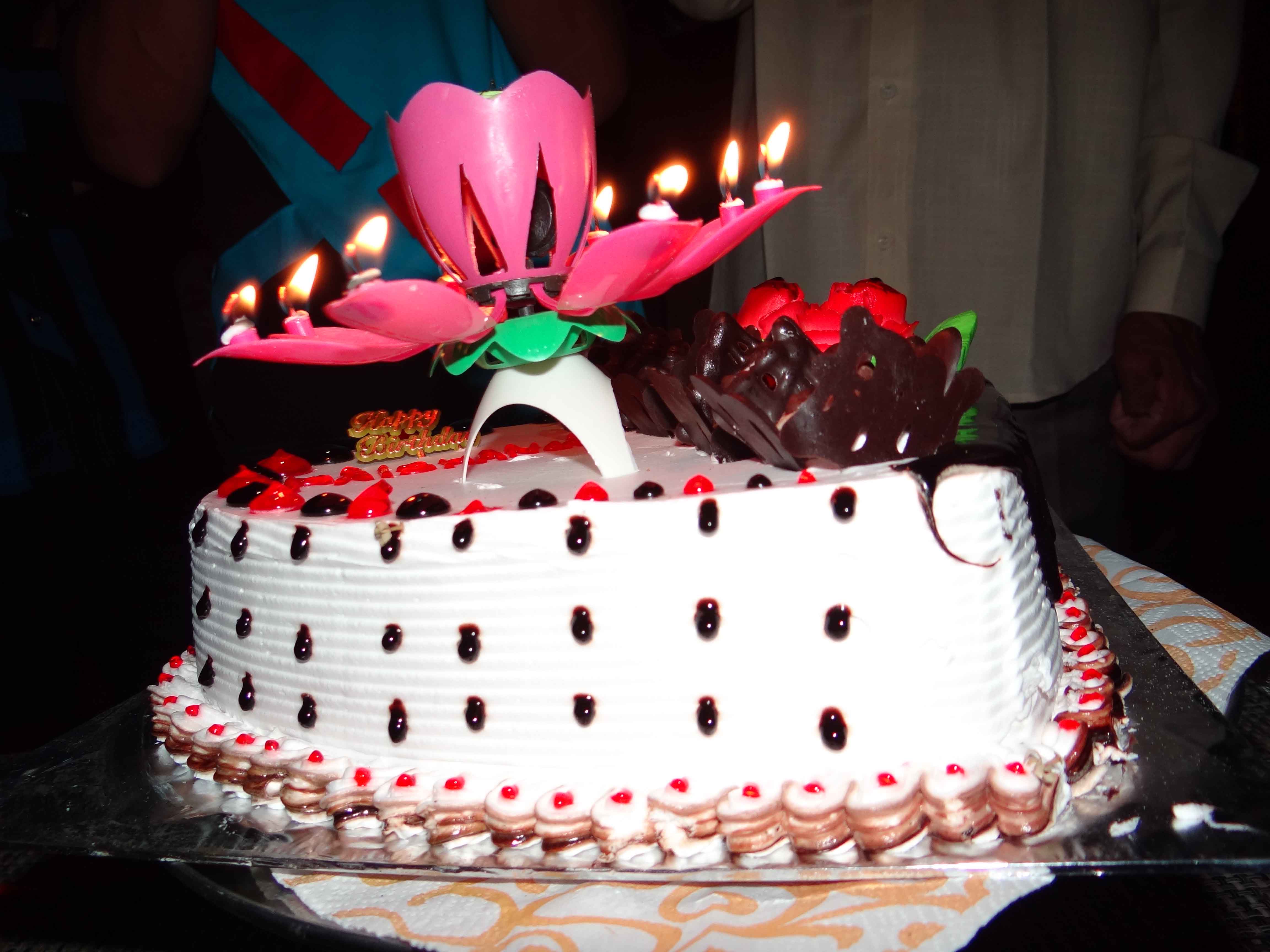 Birthday Cake Wallpapers With Name Wallpaper Cave