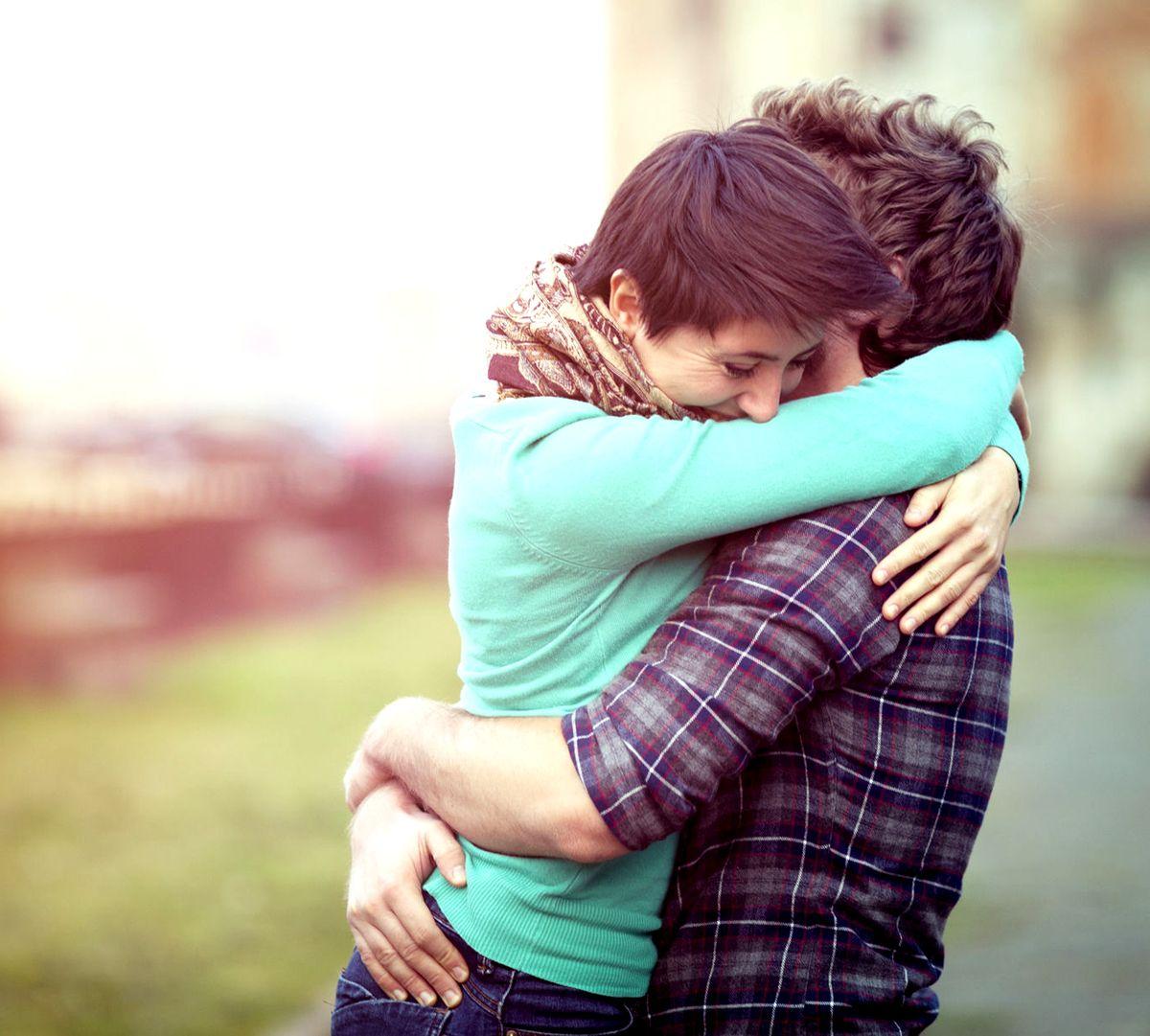 Romantic Couple Hug HD Wallpapers - Wallpaper Cave