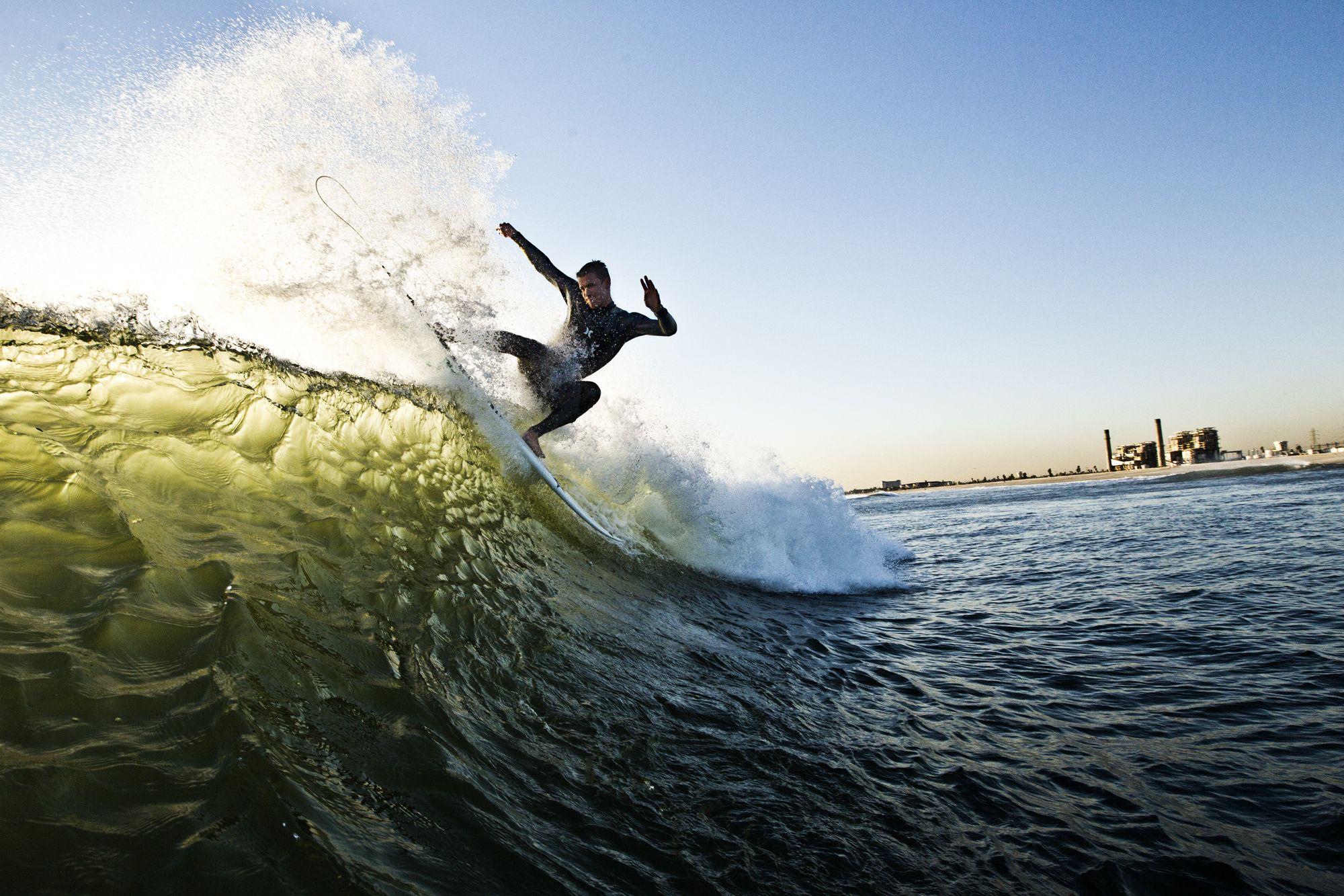 Surfing Wallpaper HD