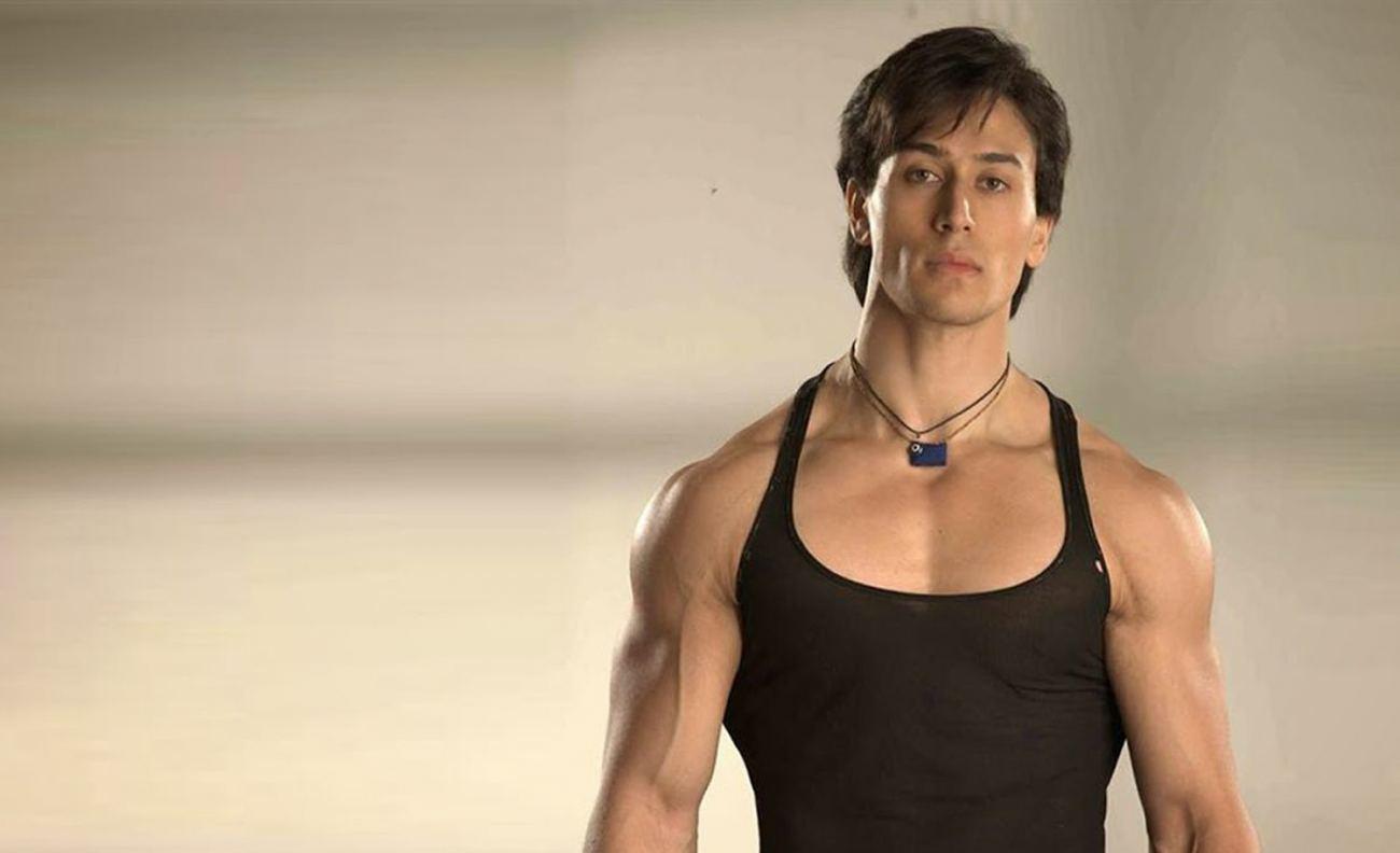 Best Download Tiger Shroff HD Wallpaper Photo And Imgaes Gallery