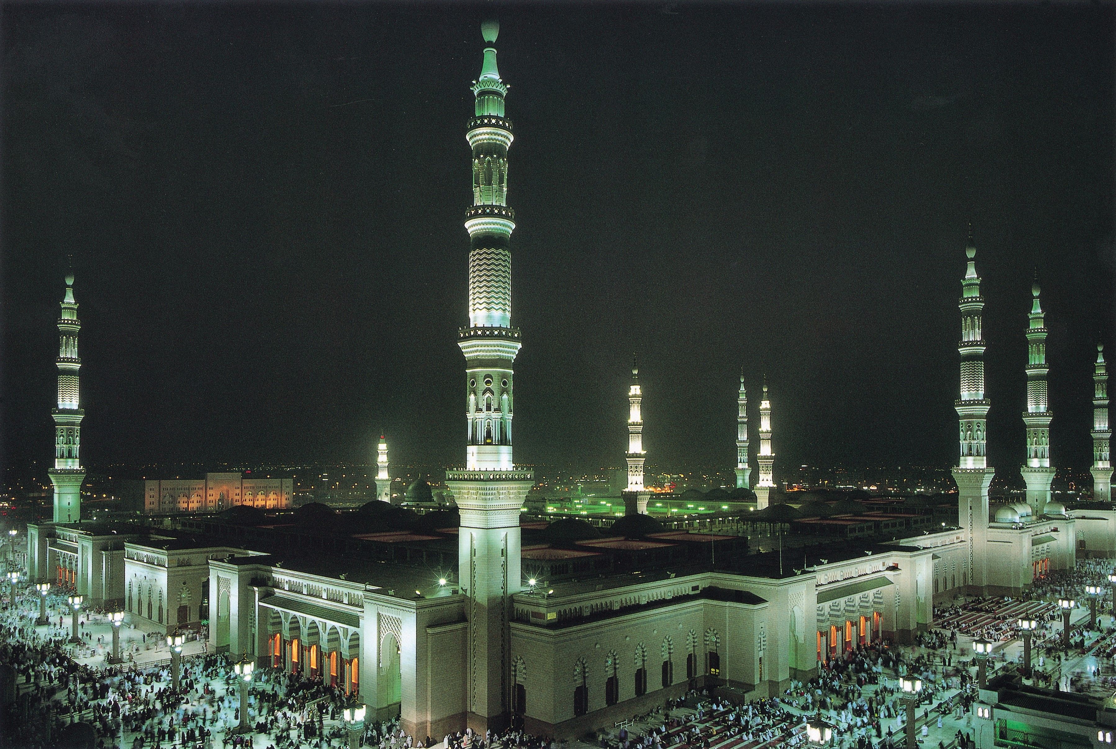 Медина что это. Мечети Мекки и Медины. Мечеть пророка в Мекке. Макка Мадина Масджид. Мечеть Медина Саудовская Аравия.