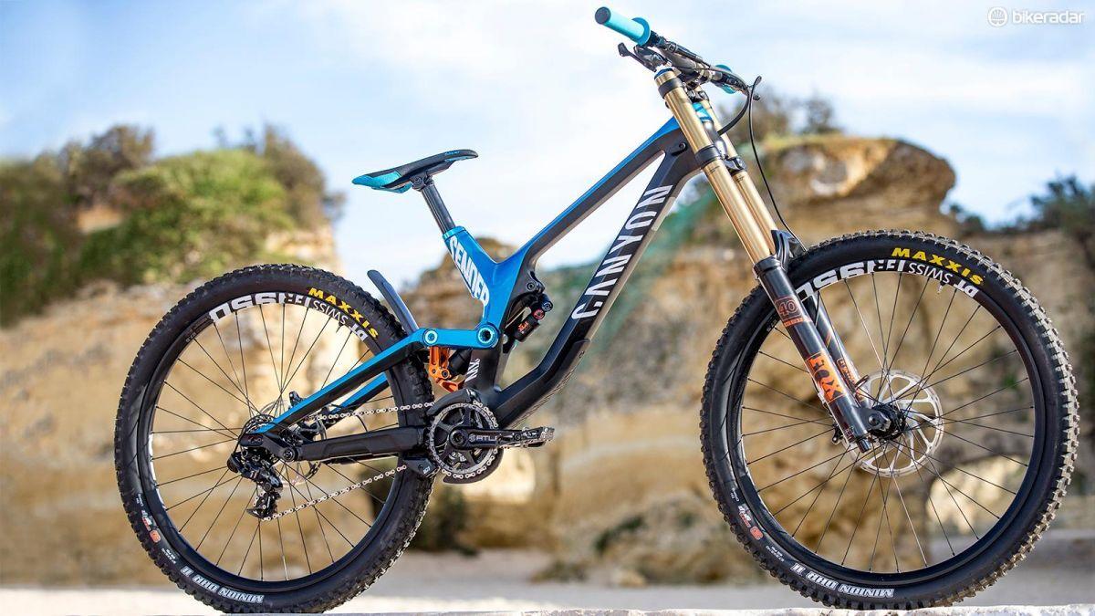 Canyon Sender: the hottest downhill bike of 2016
