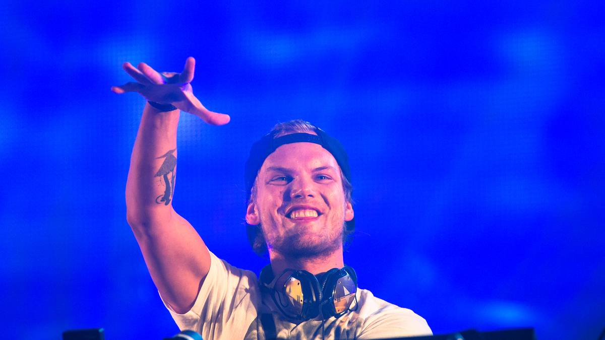 Avicii's Message in a Magic Box Hints at New Music