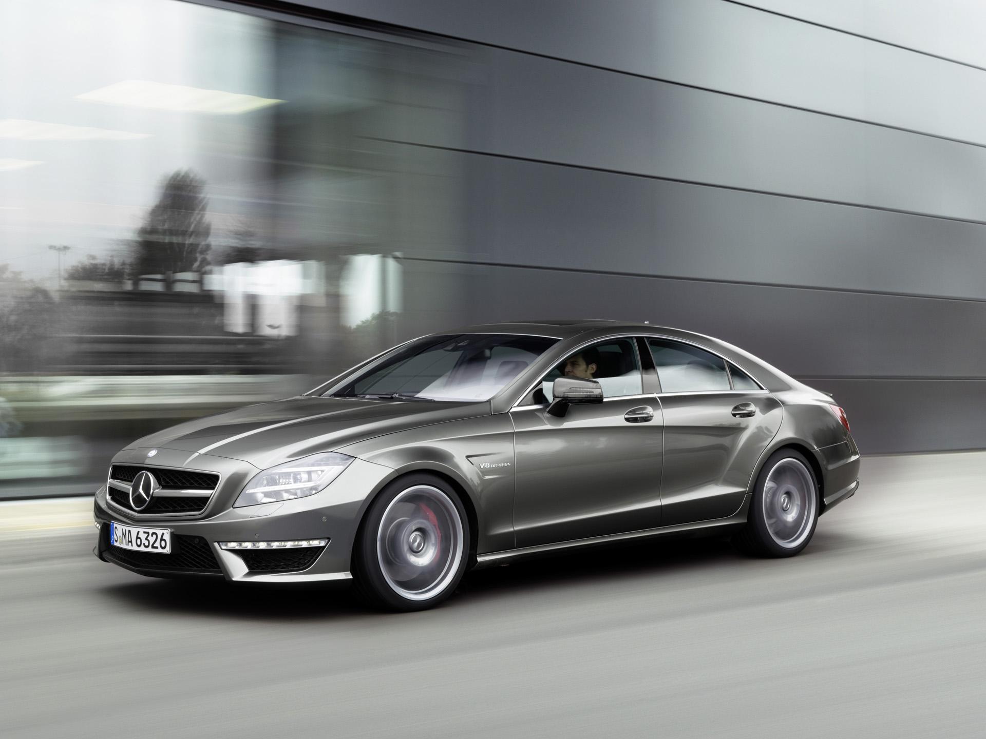 Mercedes Benz CLS 63 AMG And Side Speed