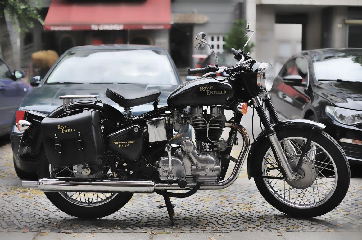Classic: Cool Classic Style Royal Enfield Motorcycle, Royal Enfield