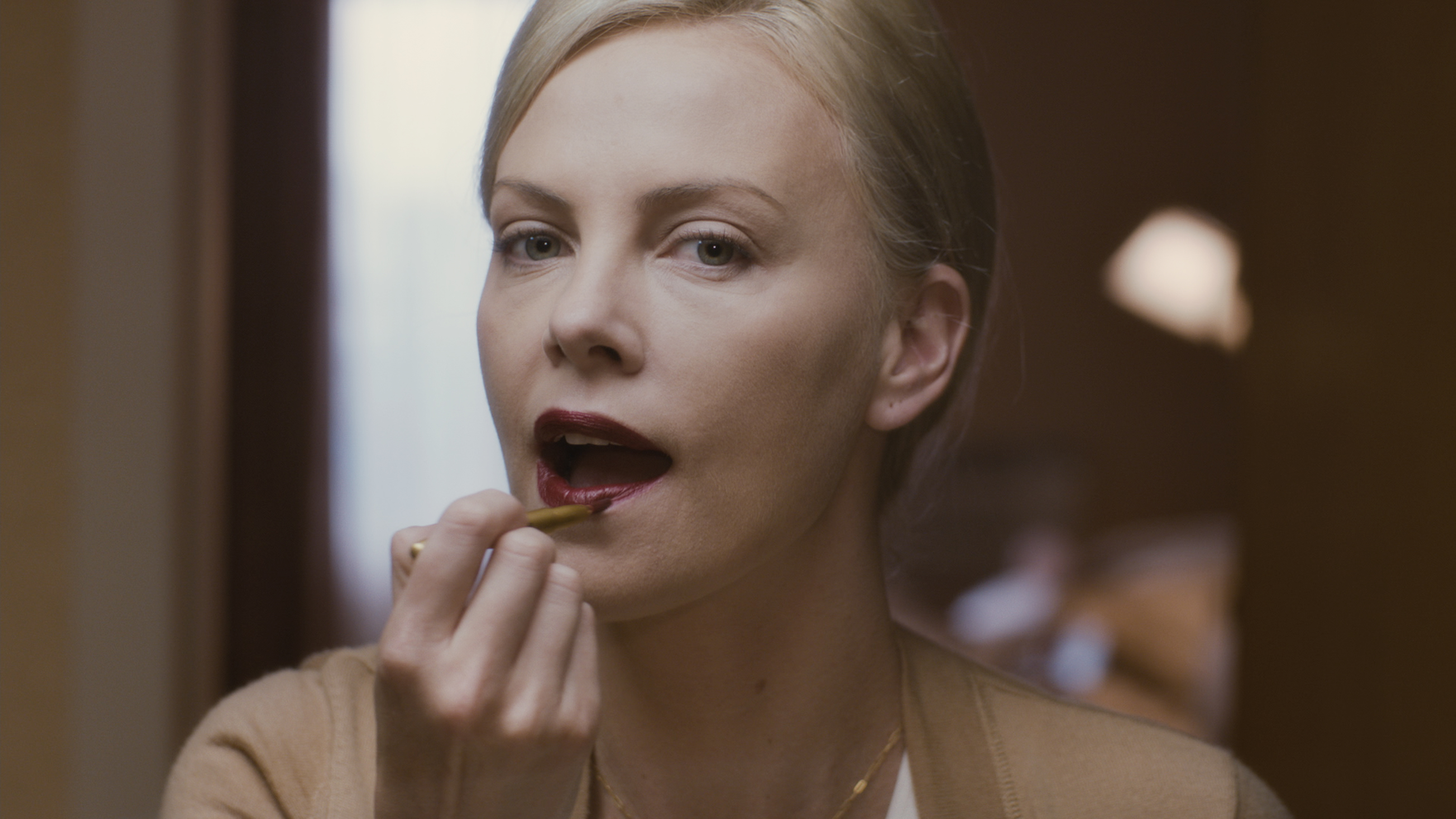YOUNG ADULT Movie Image Starring Charlize Theron