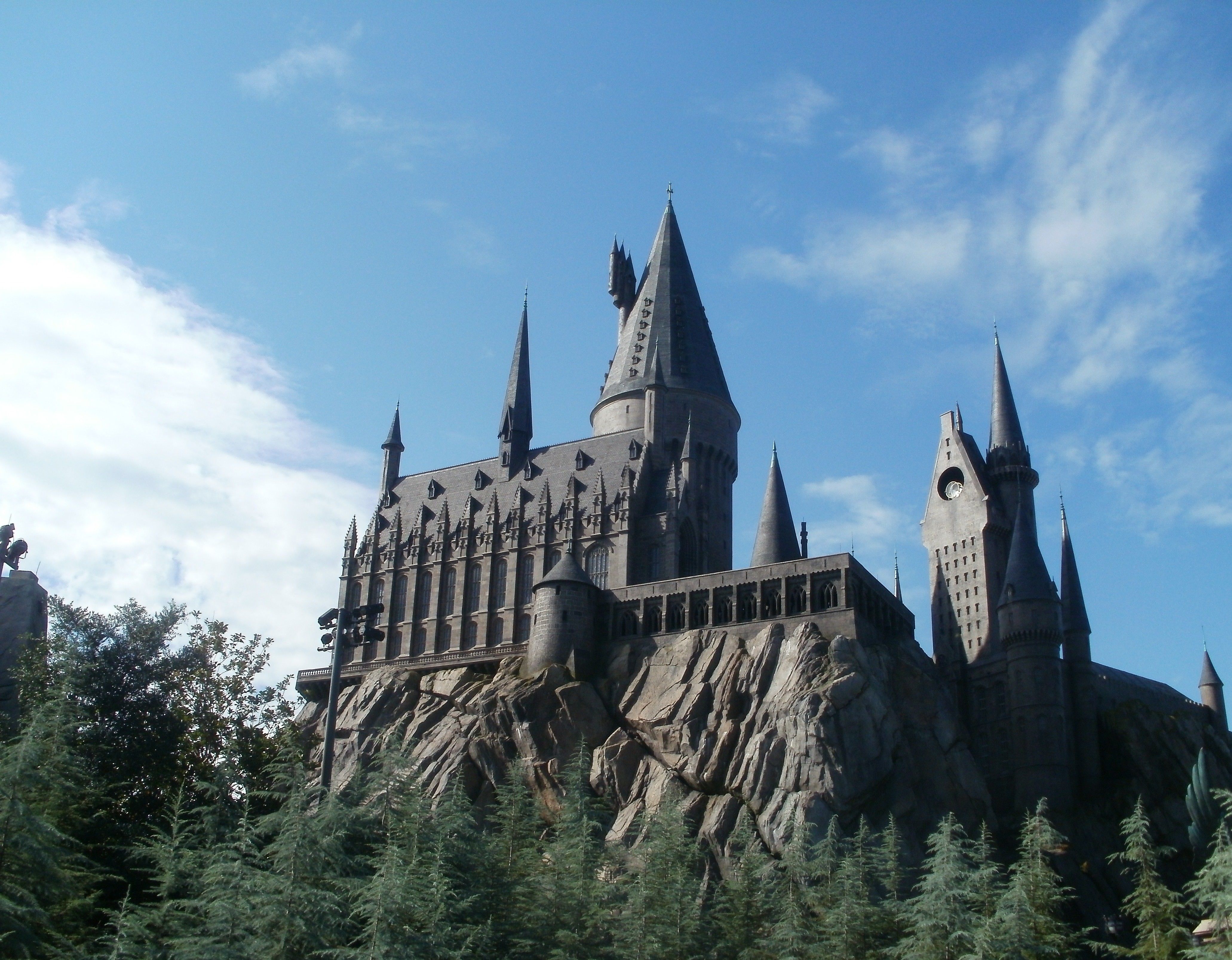Amusement Parks: Hogwarts Castle Islands Adventure Florida Orlando