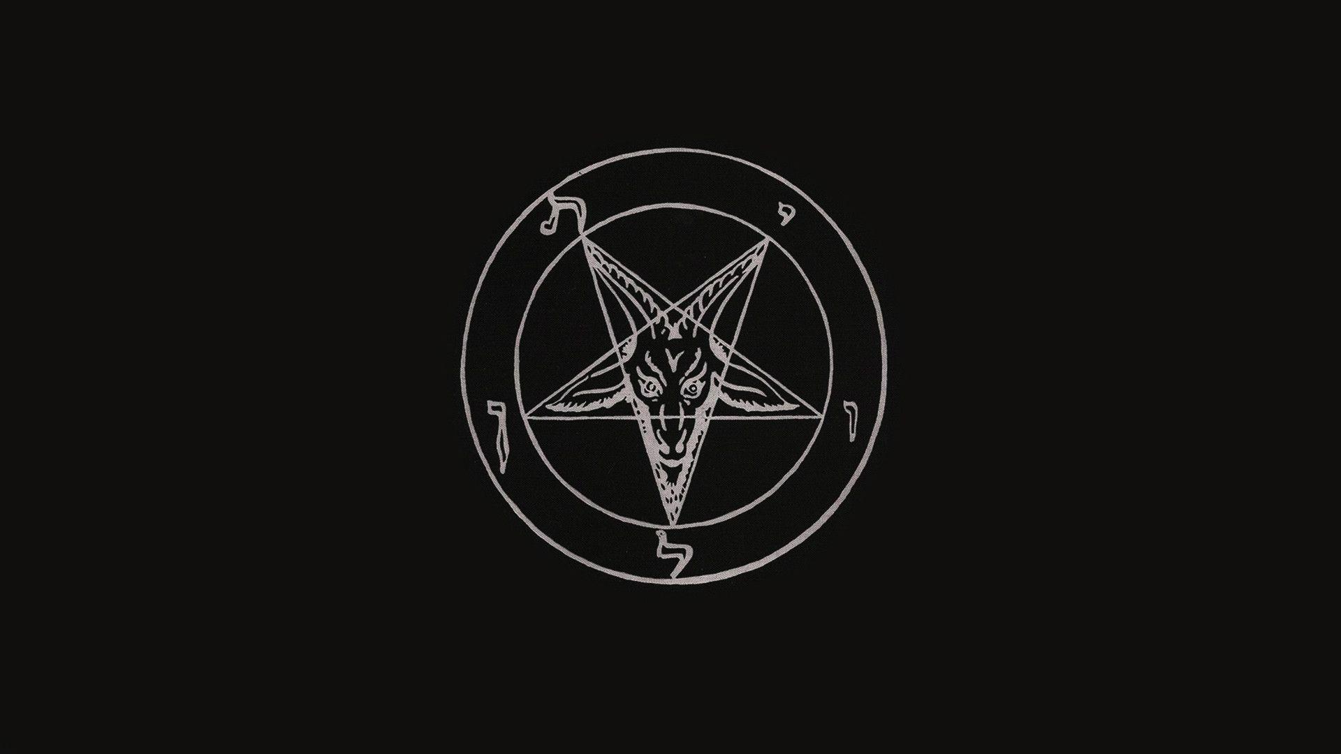 Satanic Pentagram Wallpaper