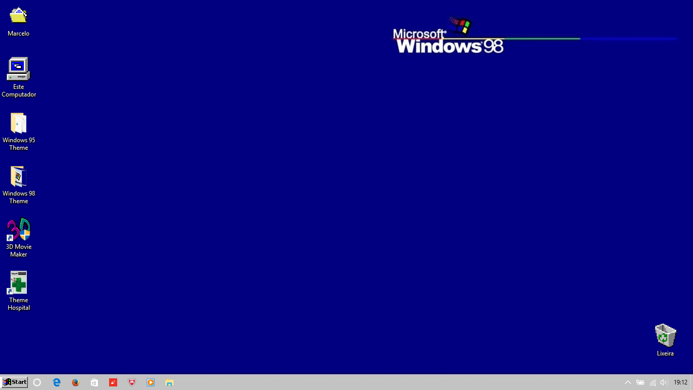 I tried to make my Windows 10 looks like Windows look