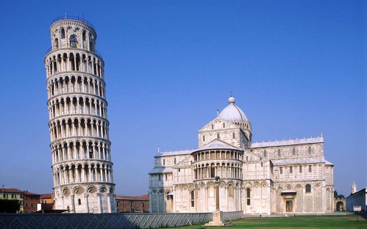 leaning tower of pisa wallpaper