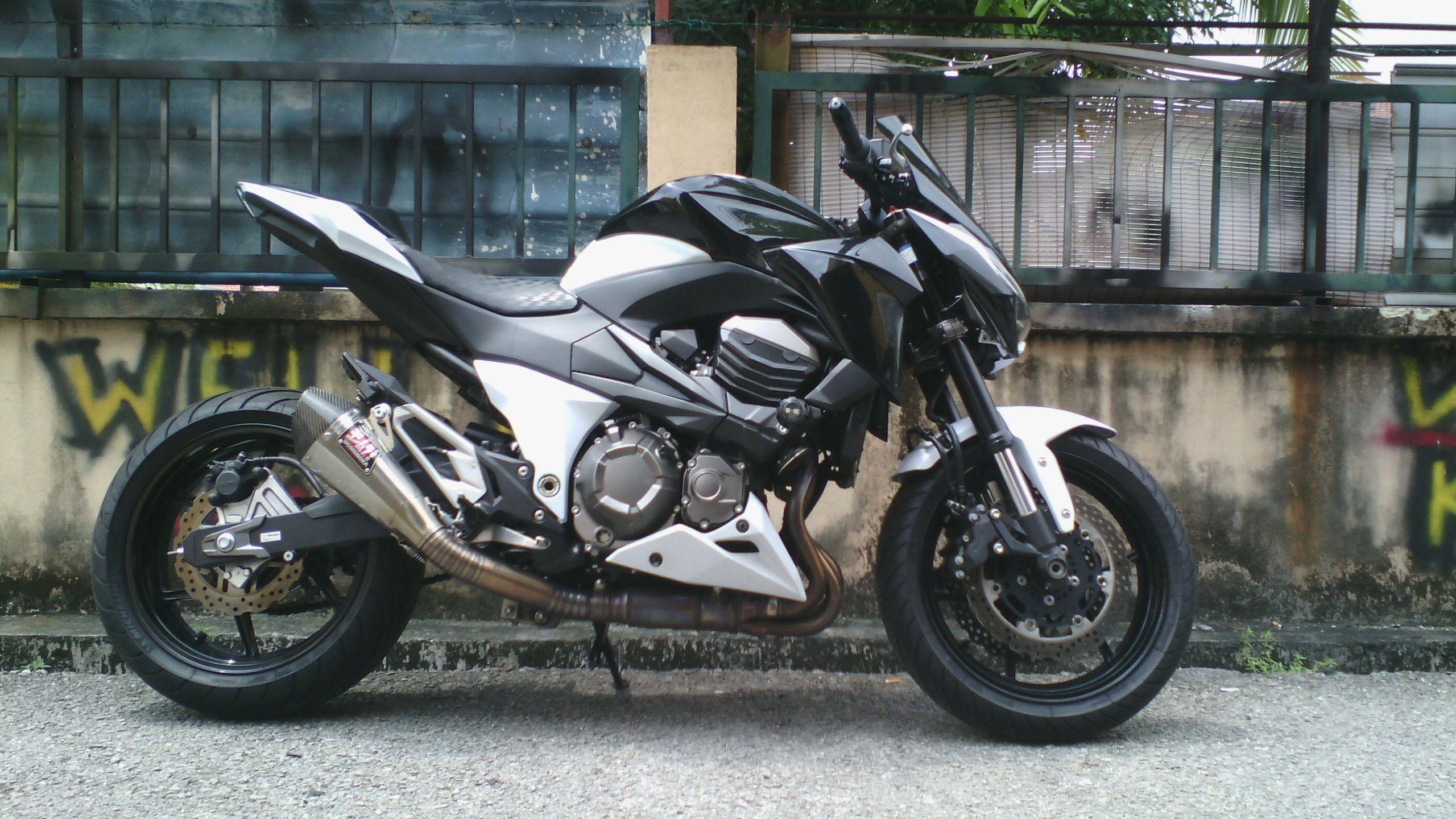 Kawasaki z800 Black Carbon