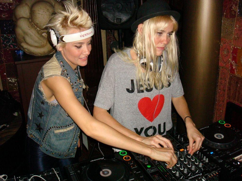 The Nervo sisters <3. NERVO best dj's twins ever