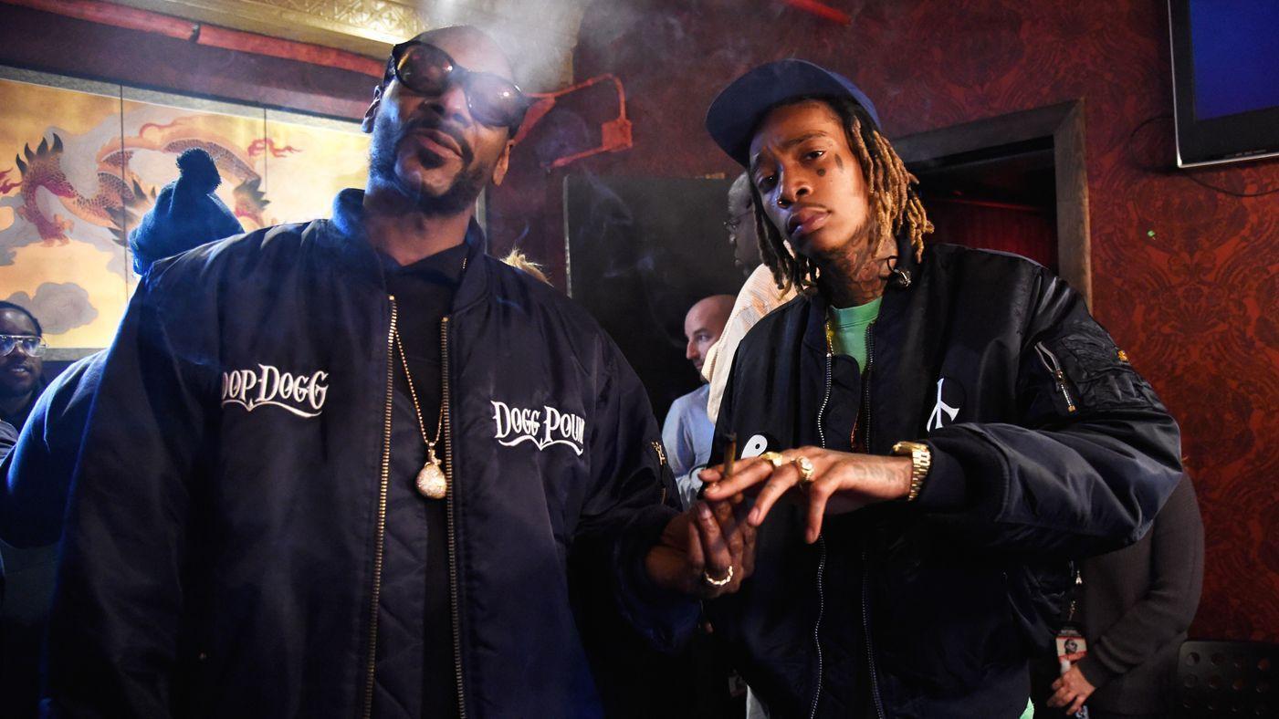 Update) Railing Collapses During Snoop Dogg and Wiz Khalifa Concert