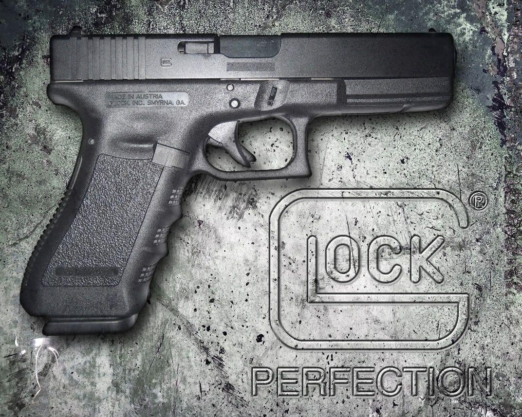 20131005170400 Gun Glock Desktop Wallpaper