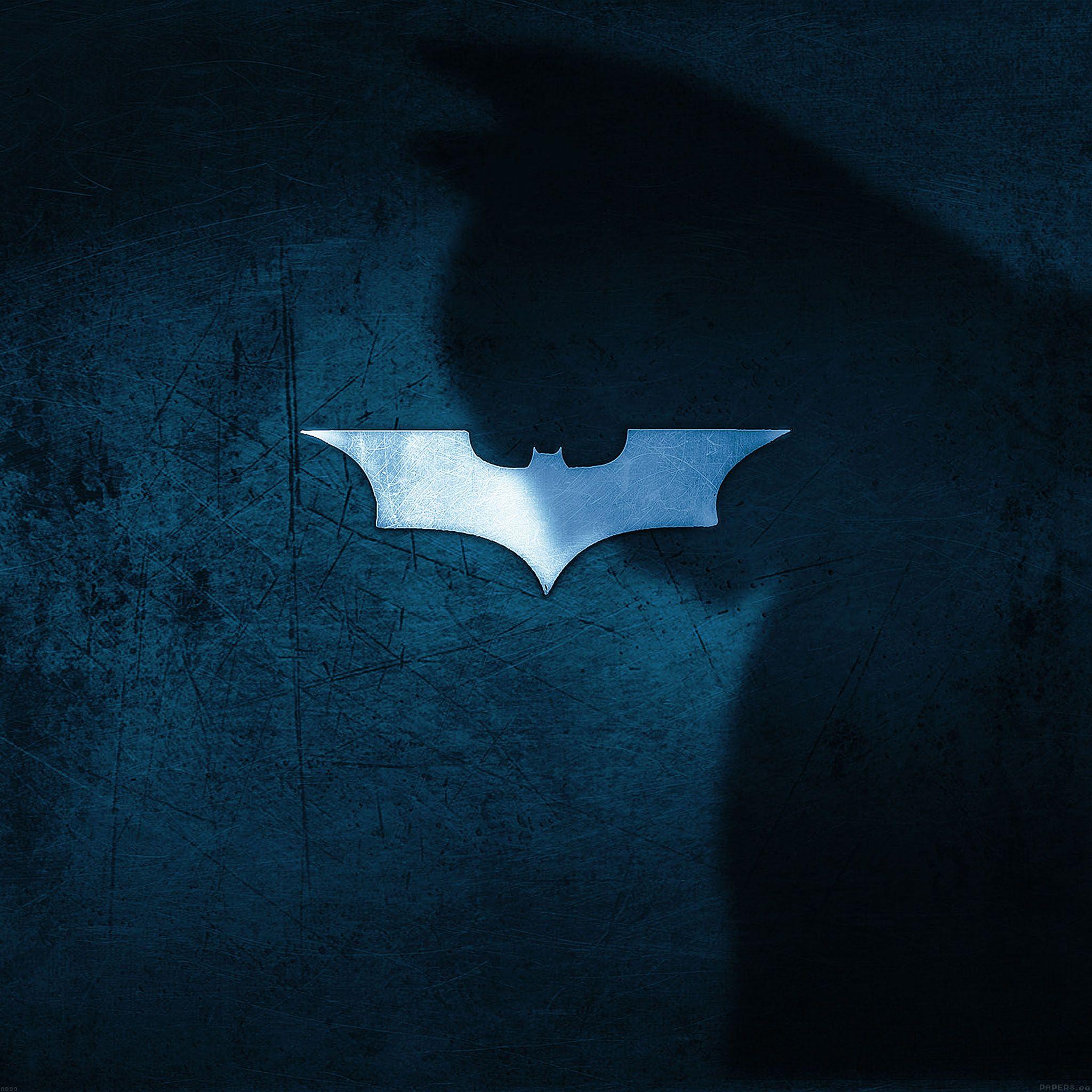 Wallpaper: Batman Protects Gotham City on Your iPad