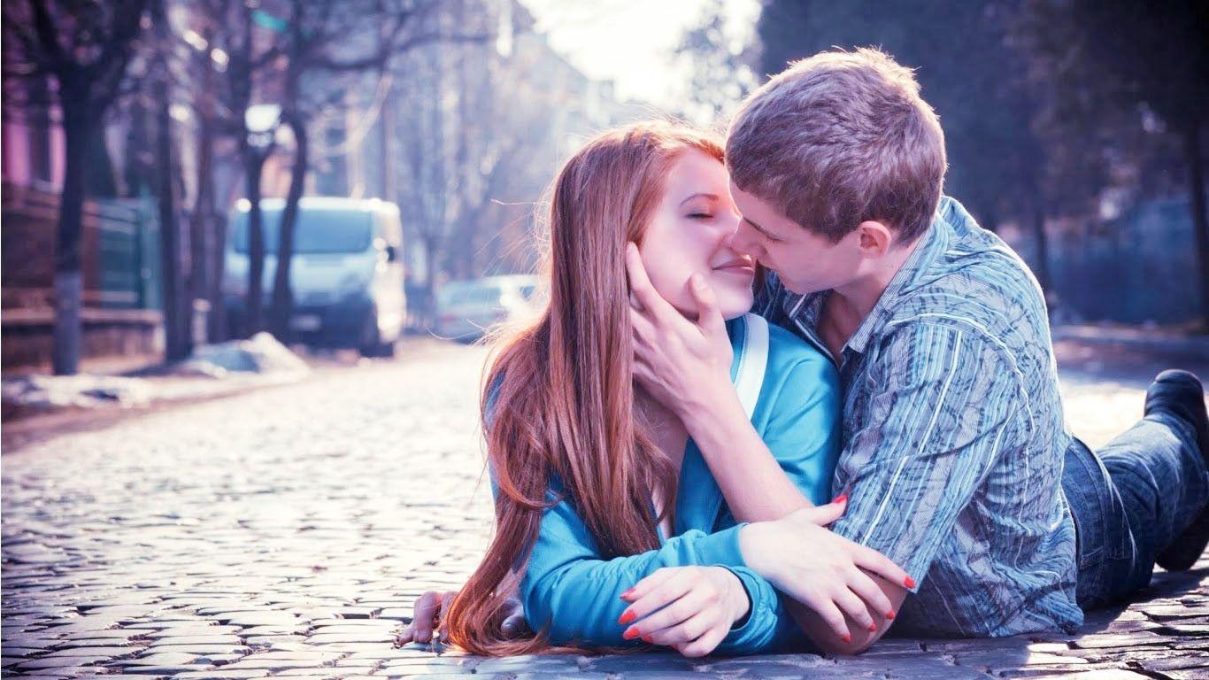 Beautiful Girl Boy Kiss HD Wallpaper