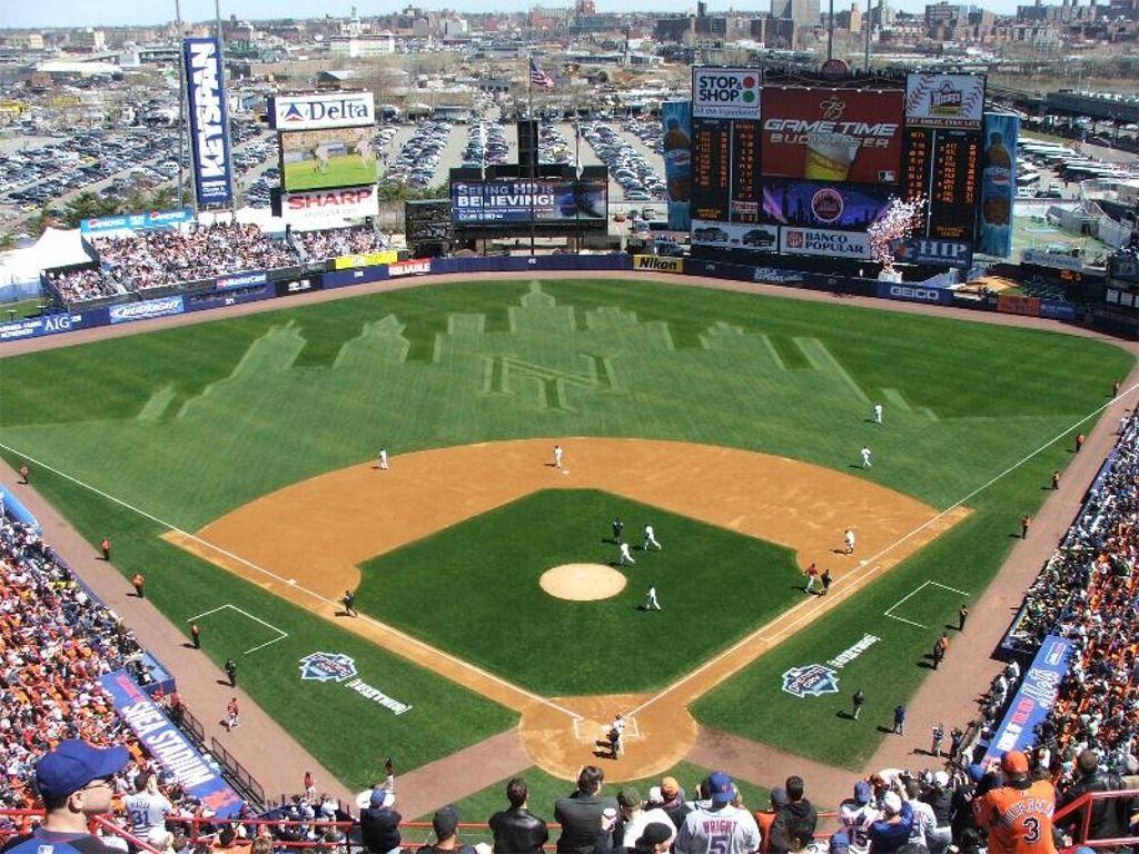 The New York Mets take 'lawn art' to another level Stadium