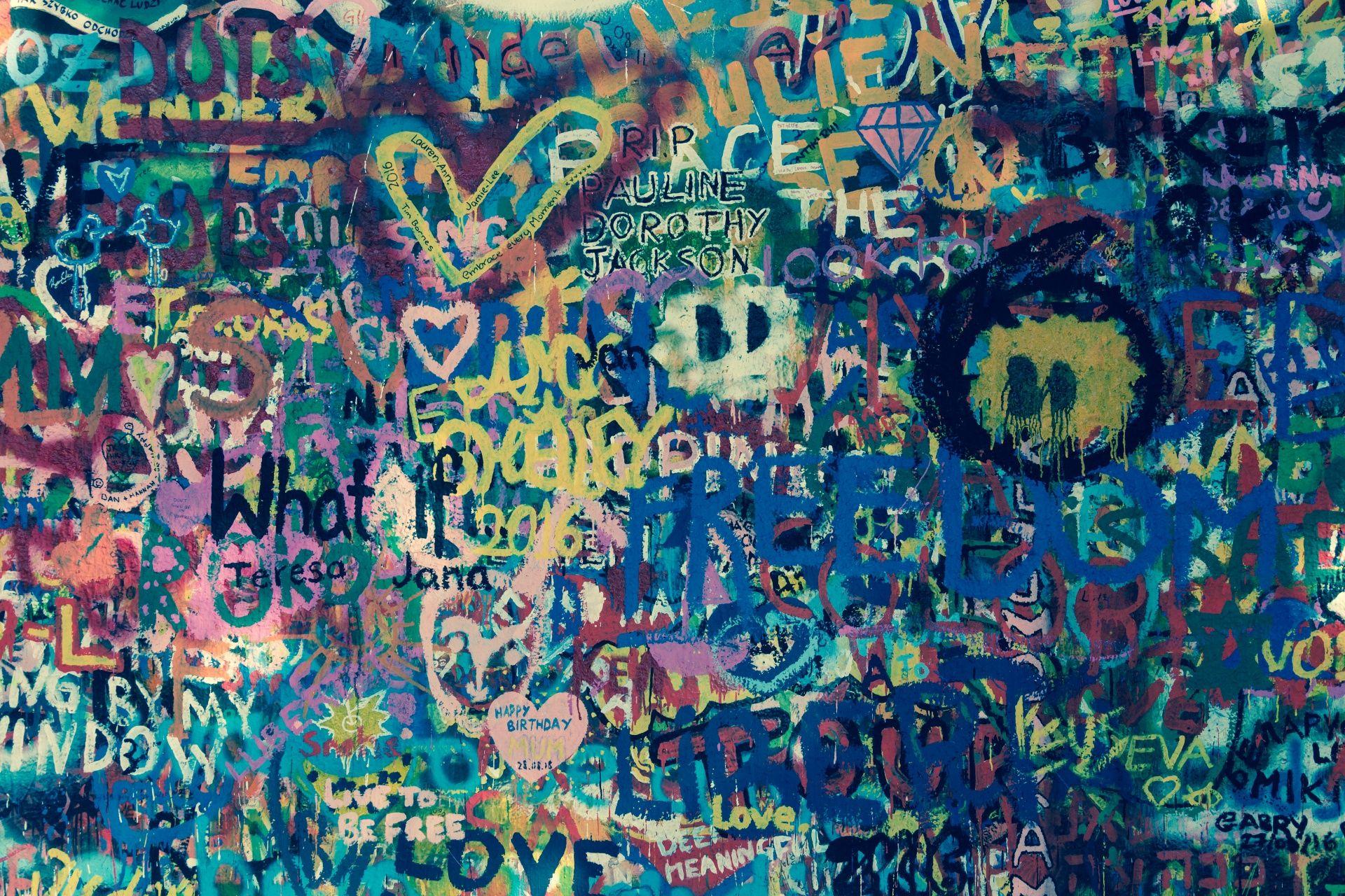 Graffiti Wall Background Free Domain Picture