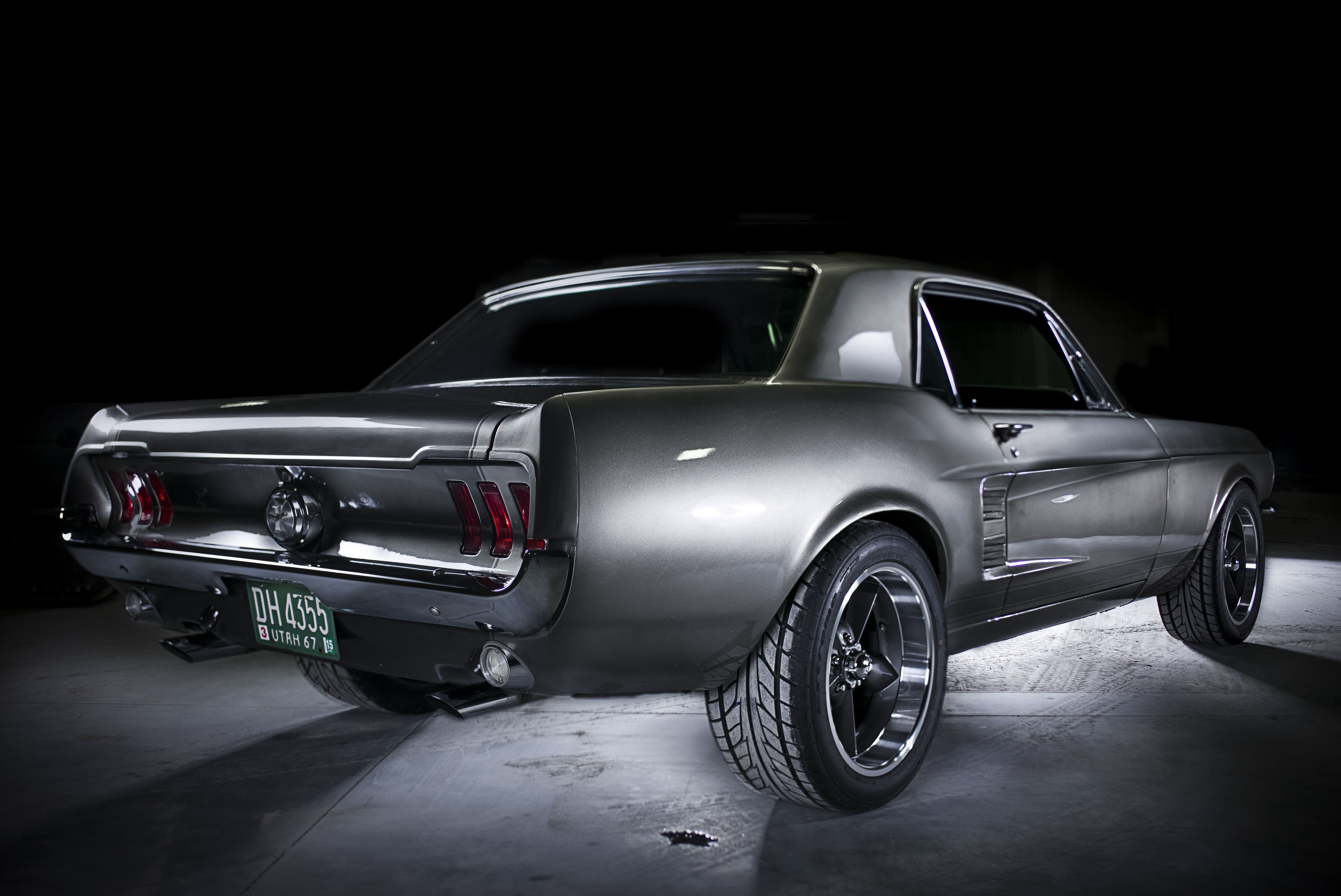 Your Ridiculously Awesome 1967 Ford Mustang Wallpaper Is Here