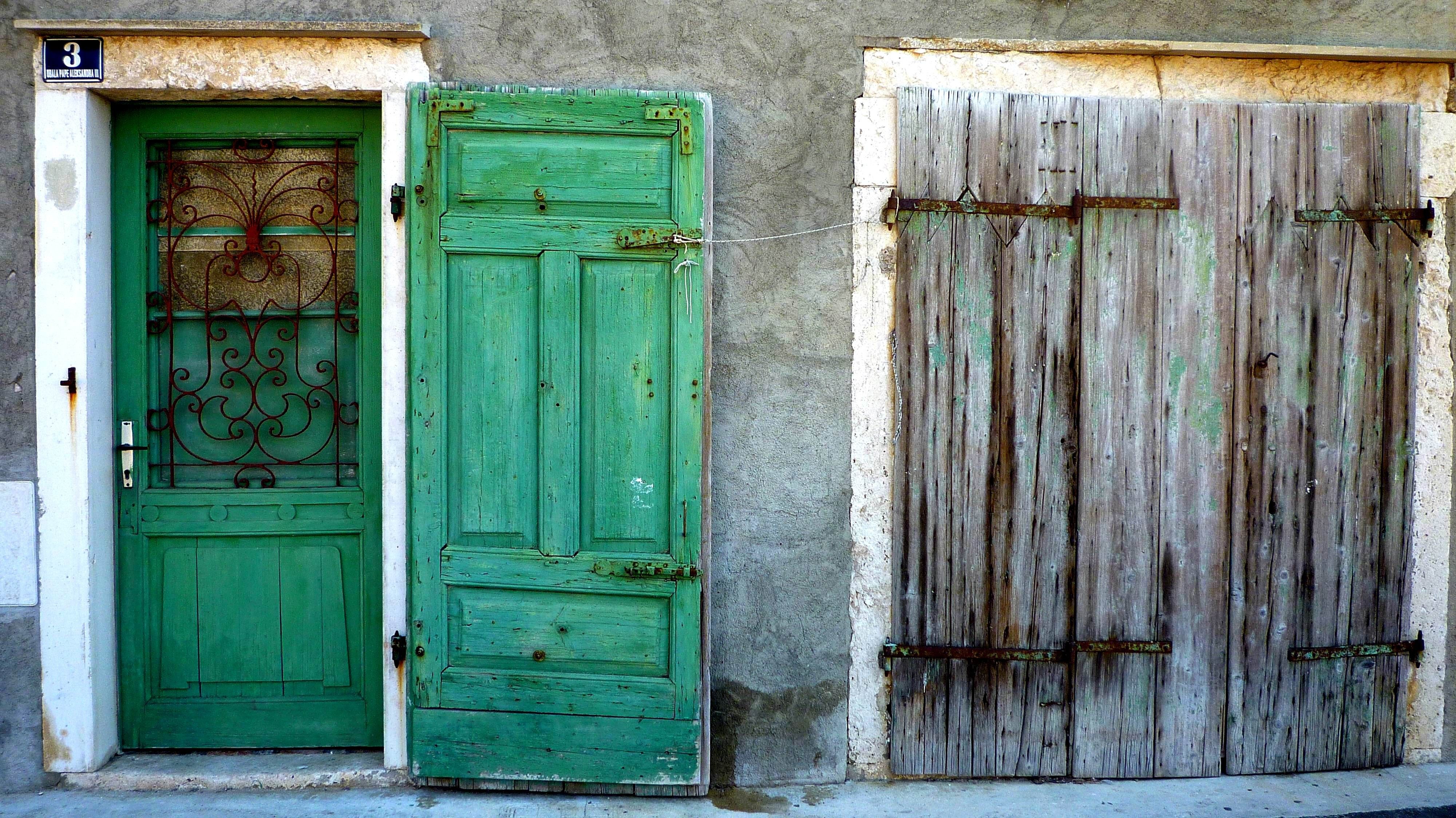 Houses: Komiza Street Croatia Town Doors HD Wallpaper for HD 16:9