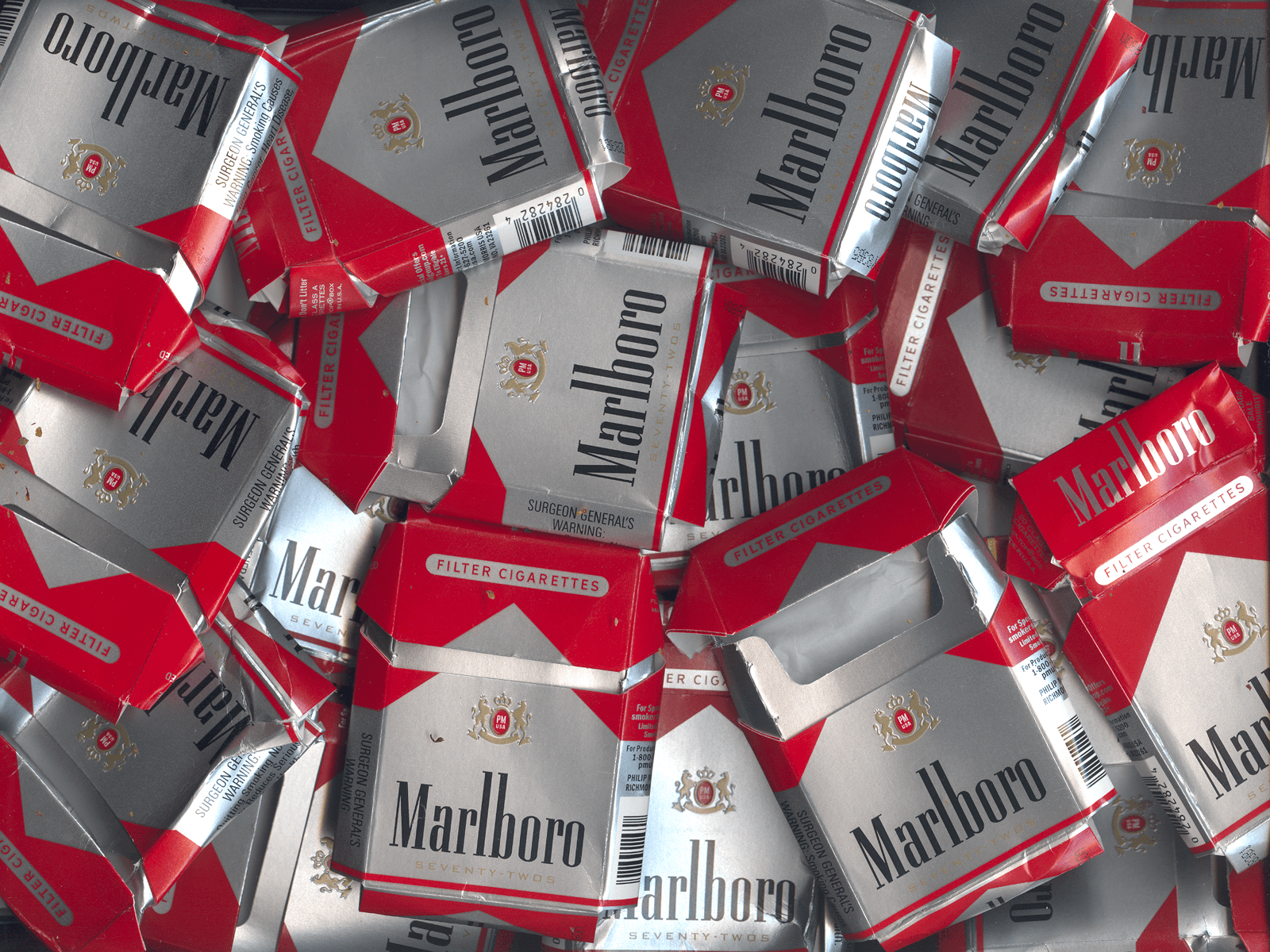Download Cigarettes Marlboro Wallpaper 1600x1200