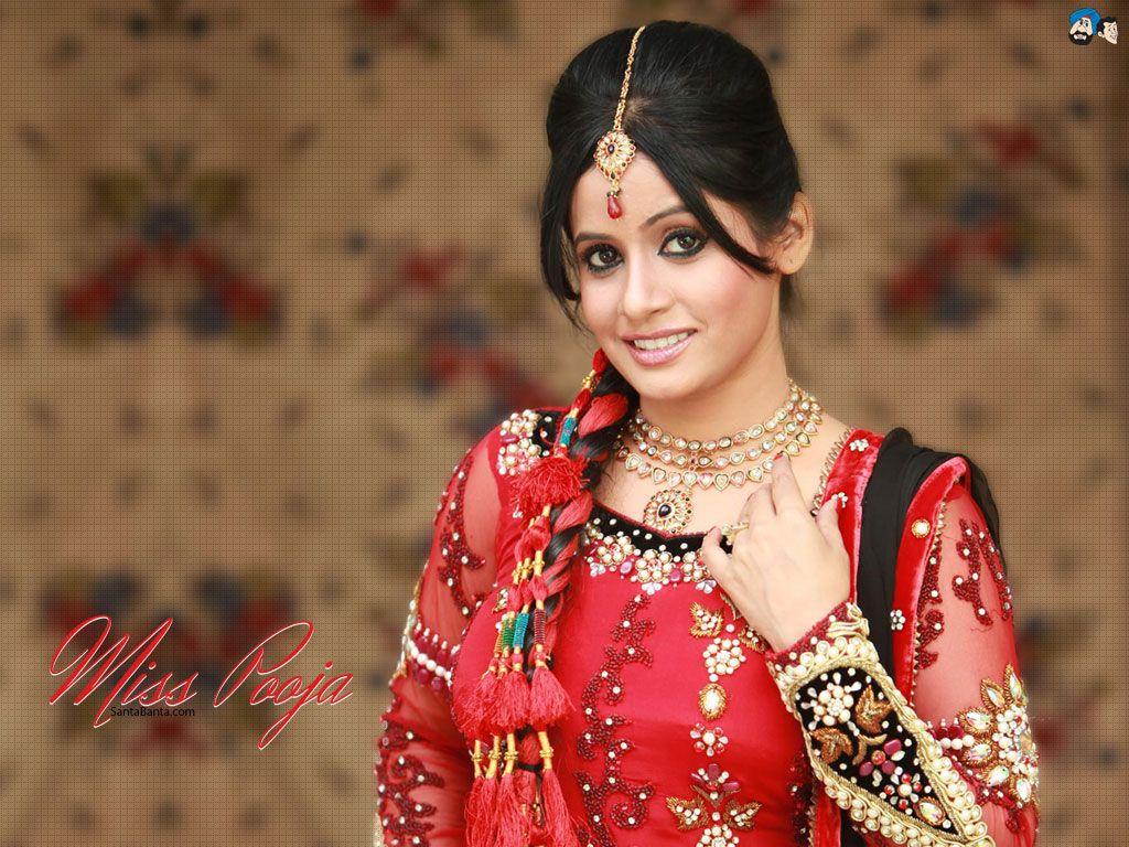 Download Miss Pooja all Music Albums, single tracks and videos