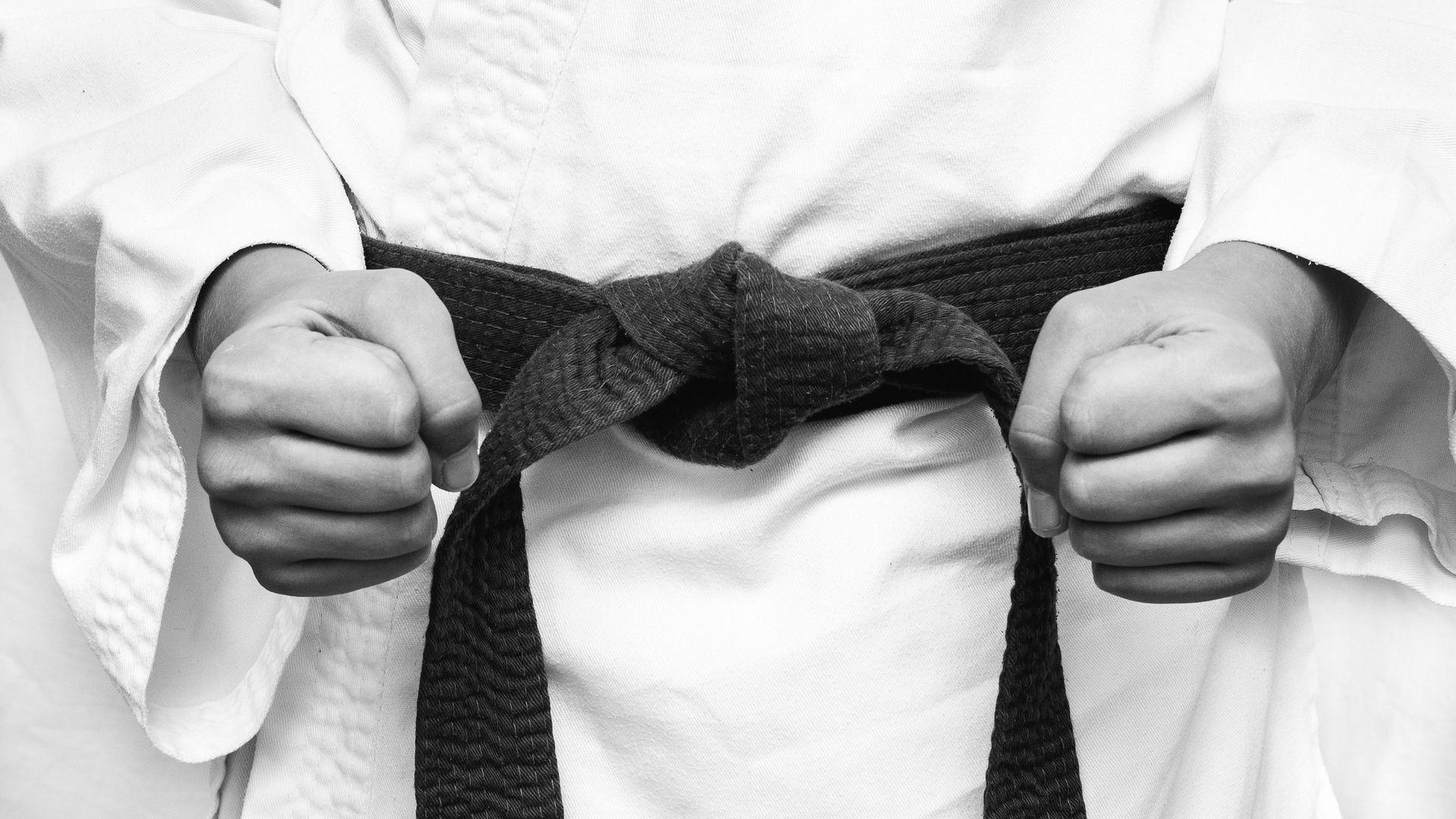 Download wallpaper 1920x1080 karate, kimono, fighter, sport, fists