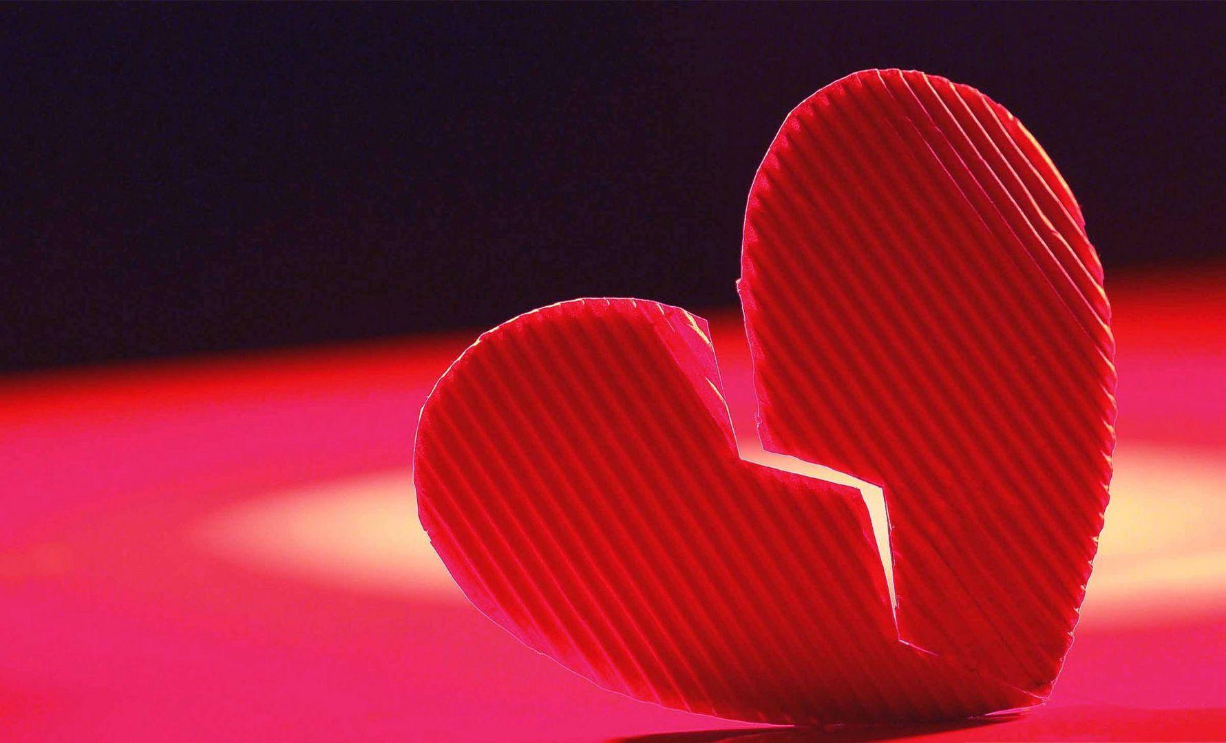 Featured image of post Wallpaper Broken Heart 3D Images The first image you see here should be the image you downloaded
