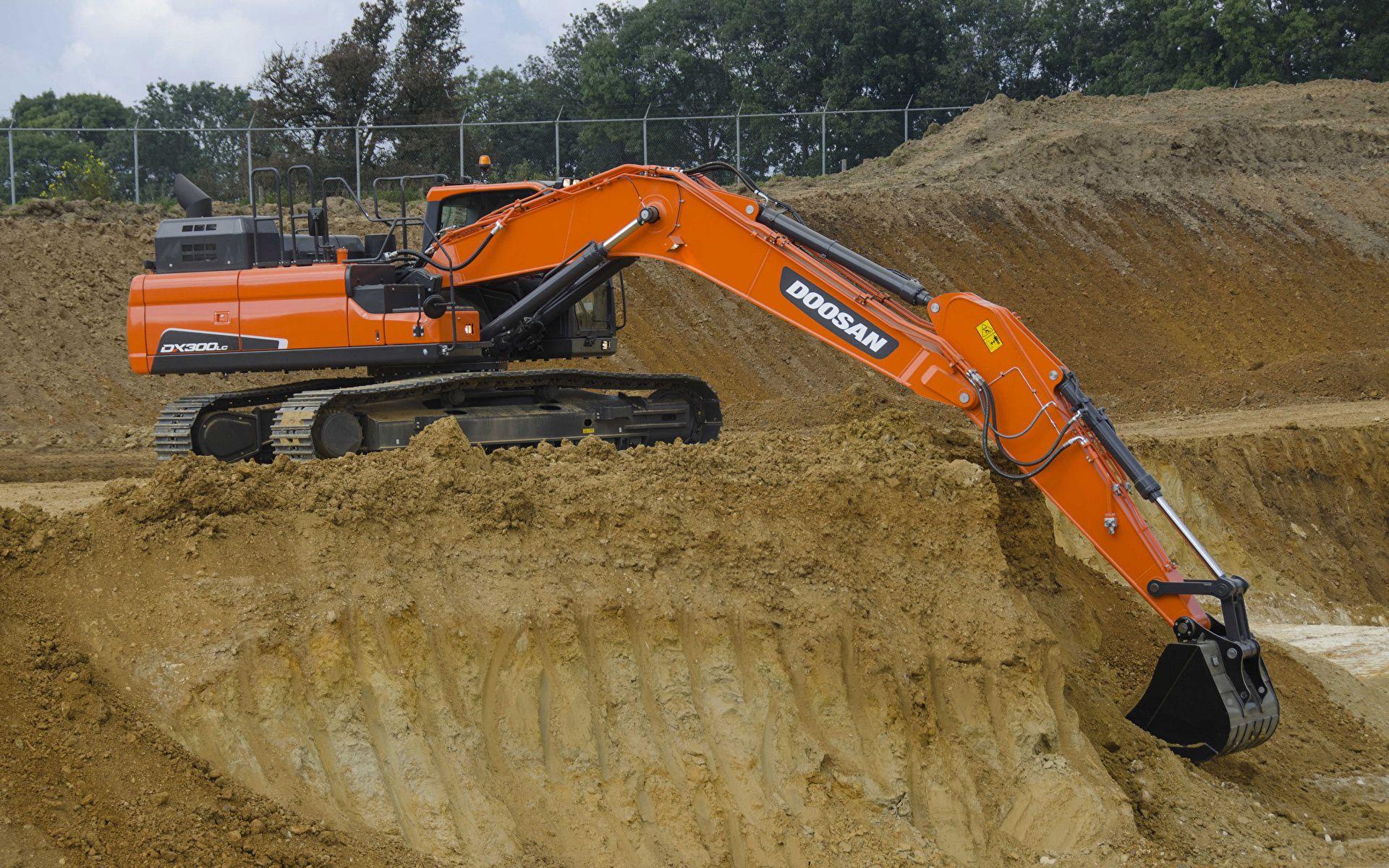 Excavator 2015 17 Doosan DX300LC 5 Orange Sand 1920x1200