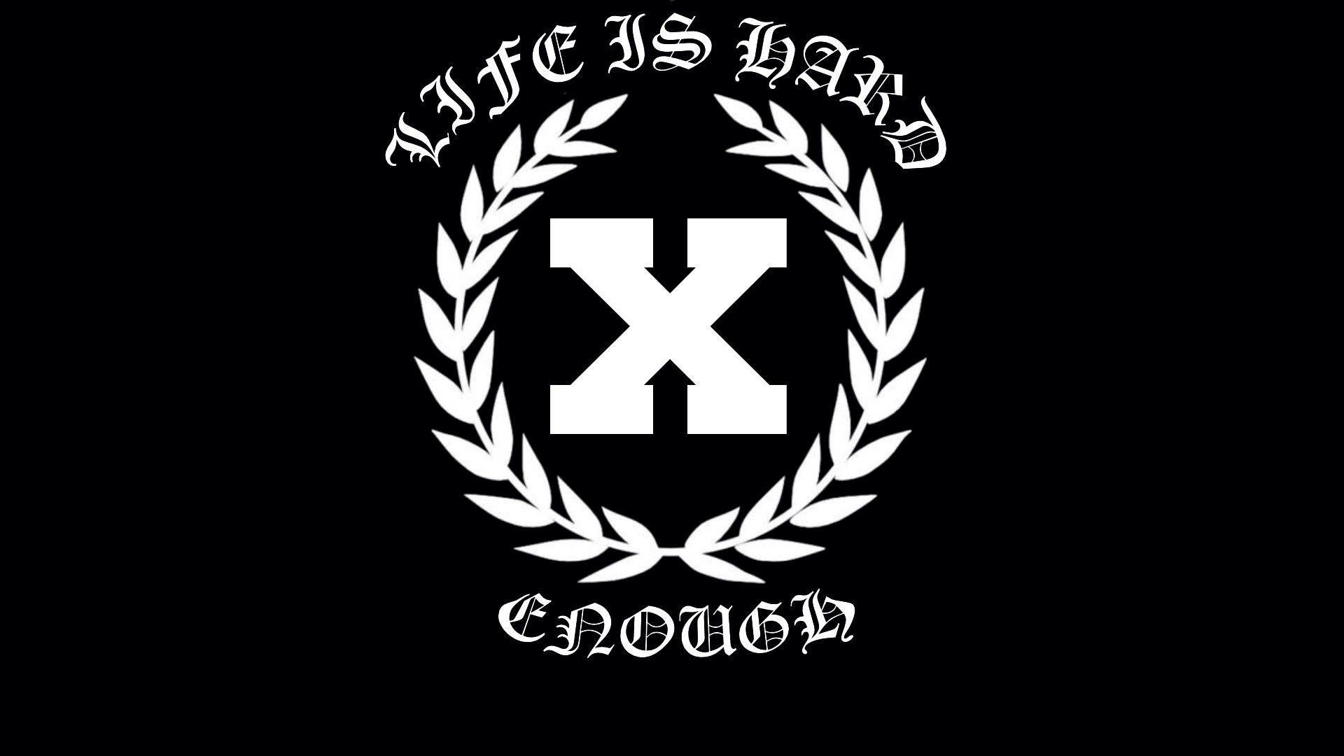 Straight Edge wallpaper