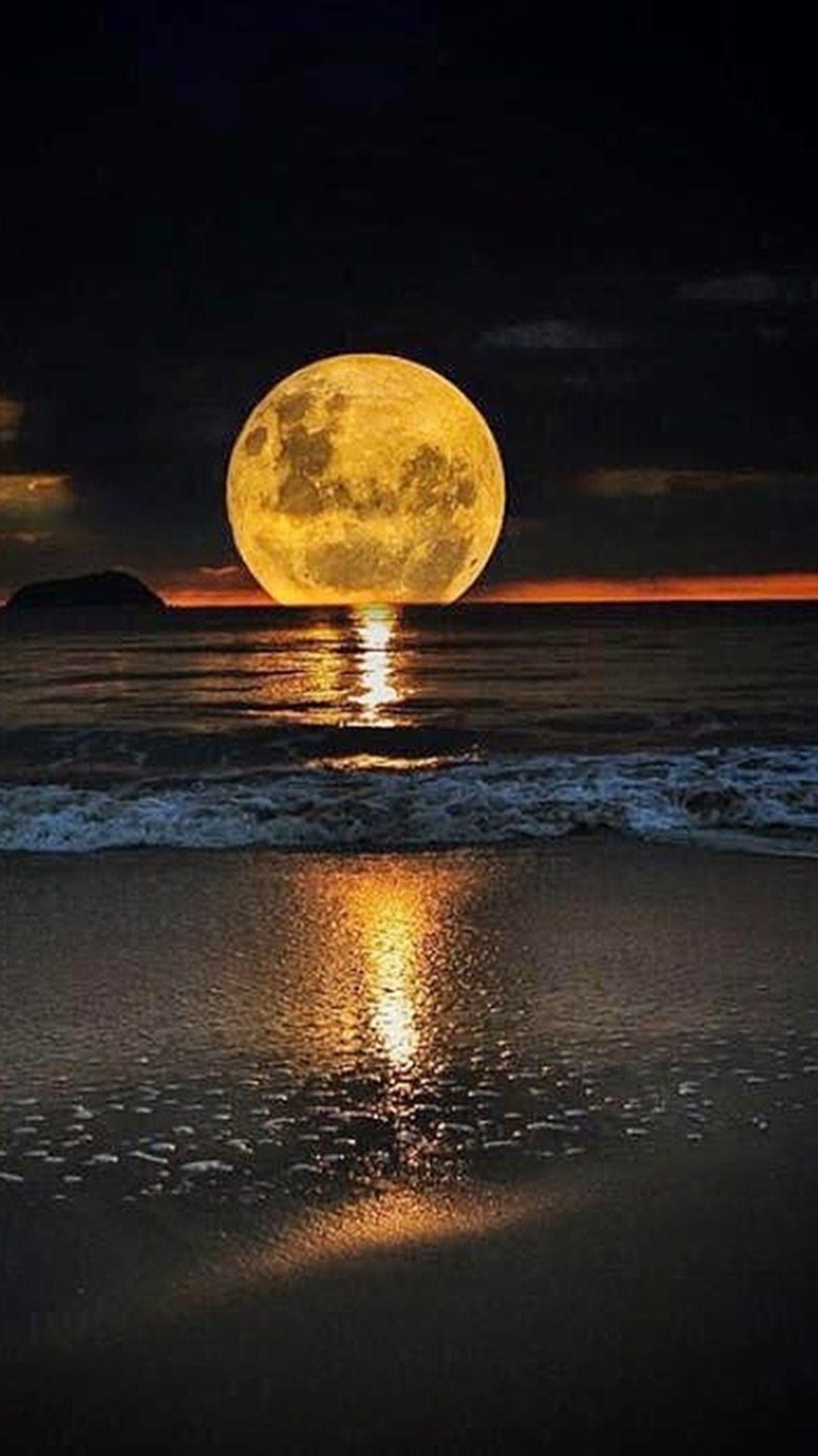 The Full Moon and Sea. iPhone 6 Wallpaper. Moon
