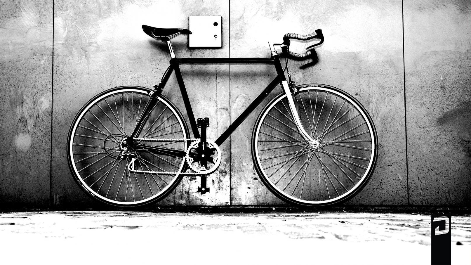Vintage Road Bike Wallpaper
