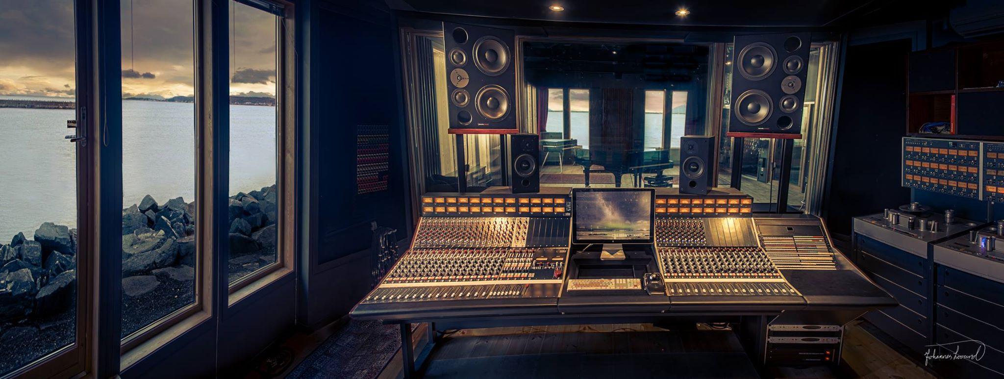 Striking a chord: recording studios that sync design and function
