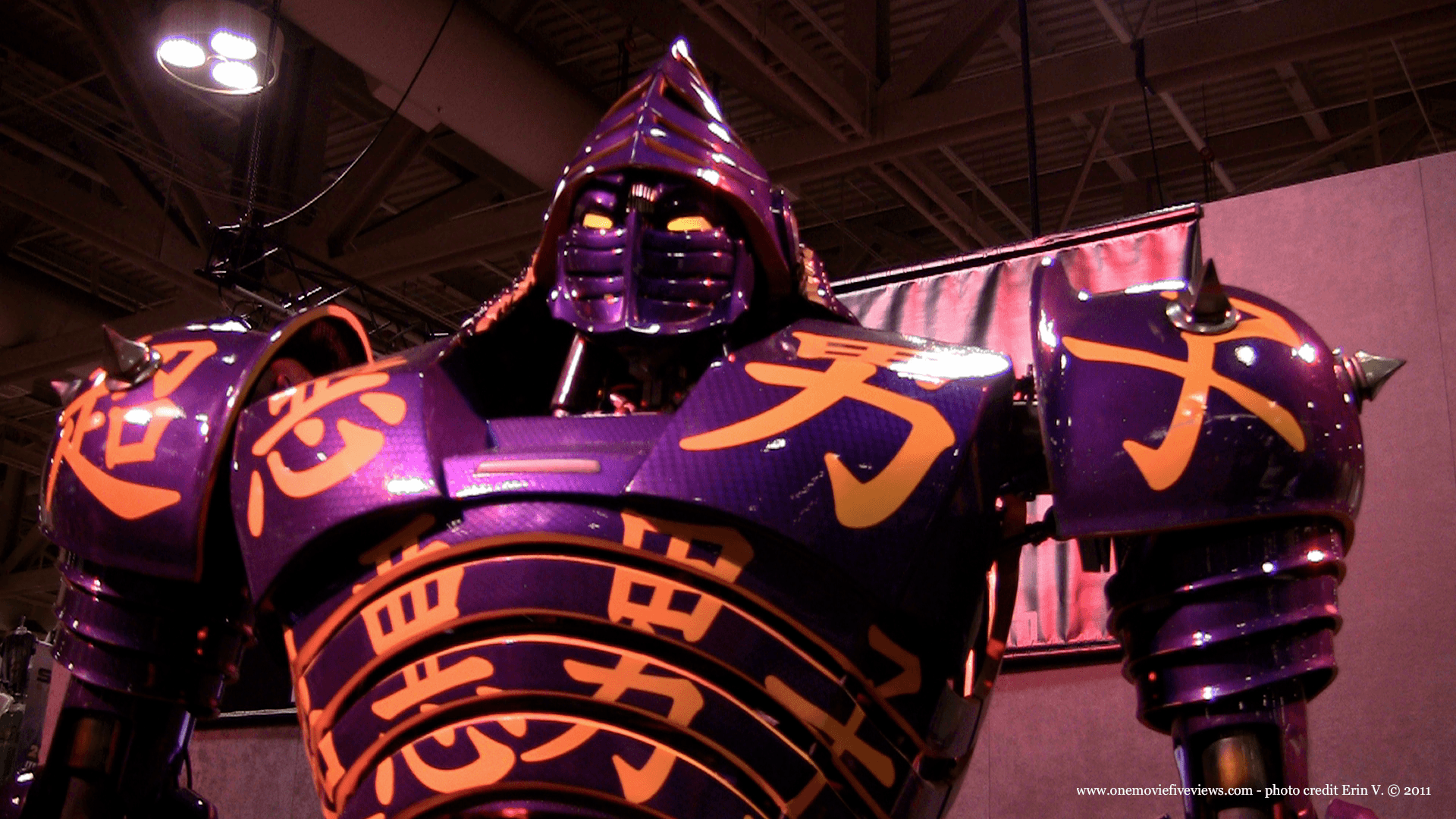 Noisy Boy bust at Fan Expo 2011. One Movie, Our Views