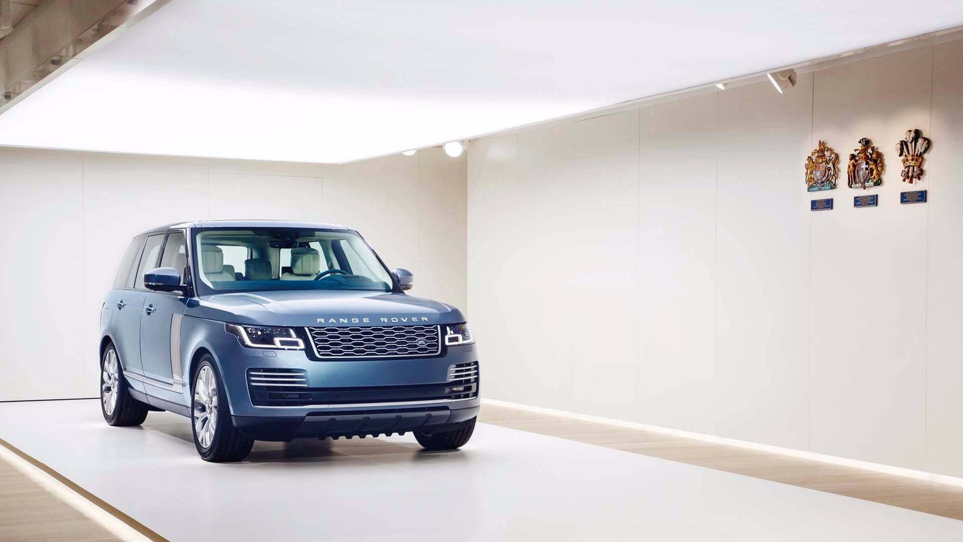 Luxurious Land Rover Range Rover SVAutobiography Debuting In LA