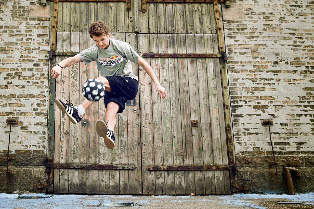 Basic Freestyle Football Skills That You Can Learn Easily