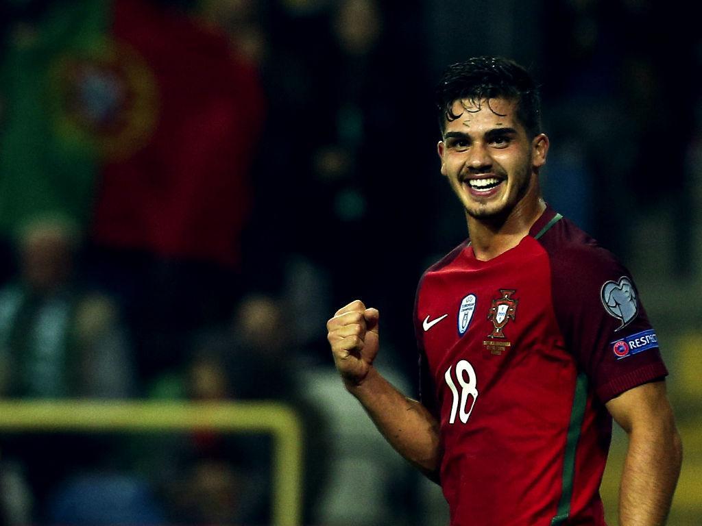 Glória do Benfica rendida a André Silva: «Nasceu para o futebol