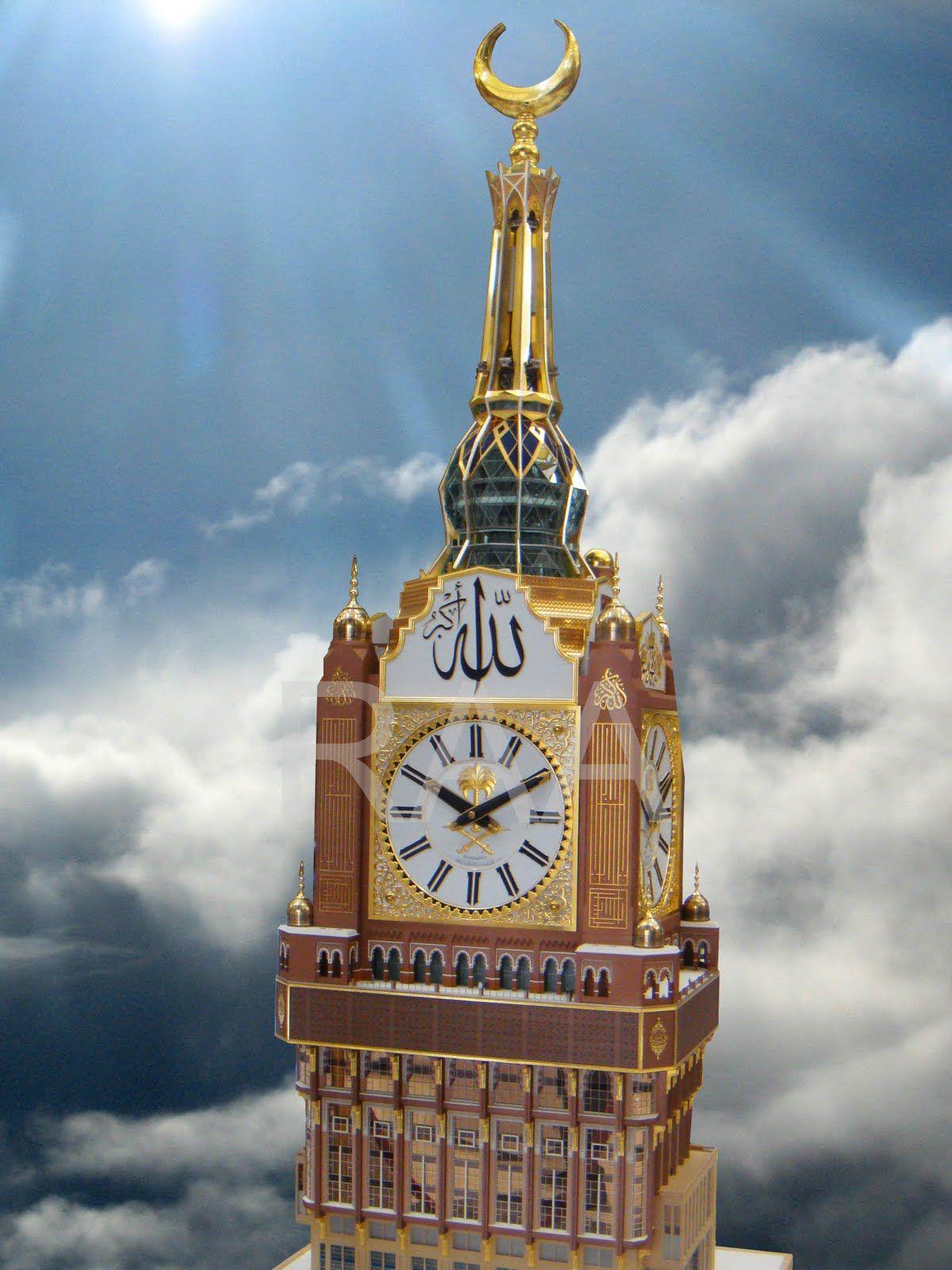 Самый большой часов в мире. Башня Абрадж Аль-Бейт. Часовая башня в Мекке. Мекка клок Тауэр. Часы Мекка на башне.