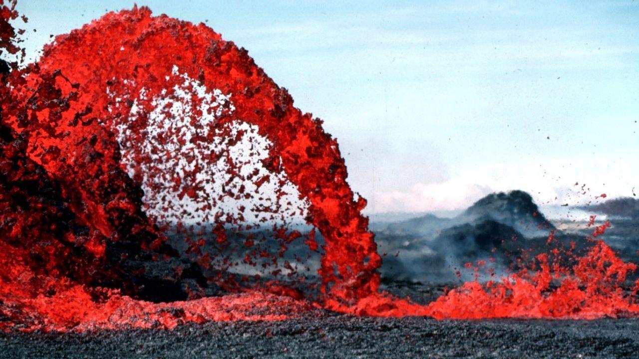 Violent Hawaii. Photo Essay: Volcanoes in Hawaii and Beyond