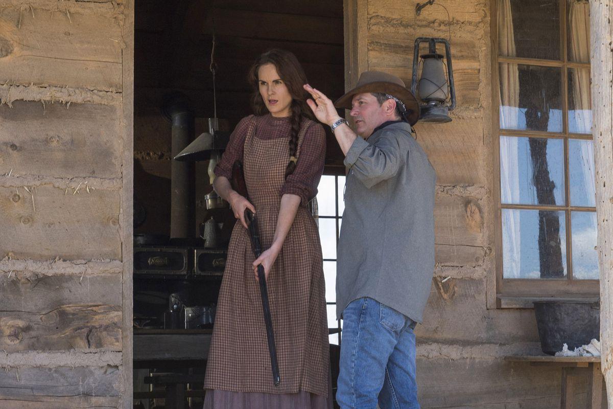 Netflix knows what you want to watch, and the creators of 'Godless