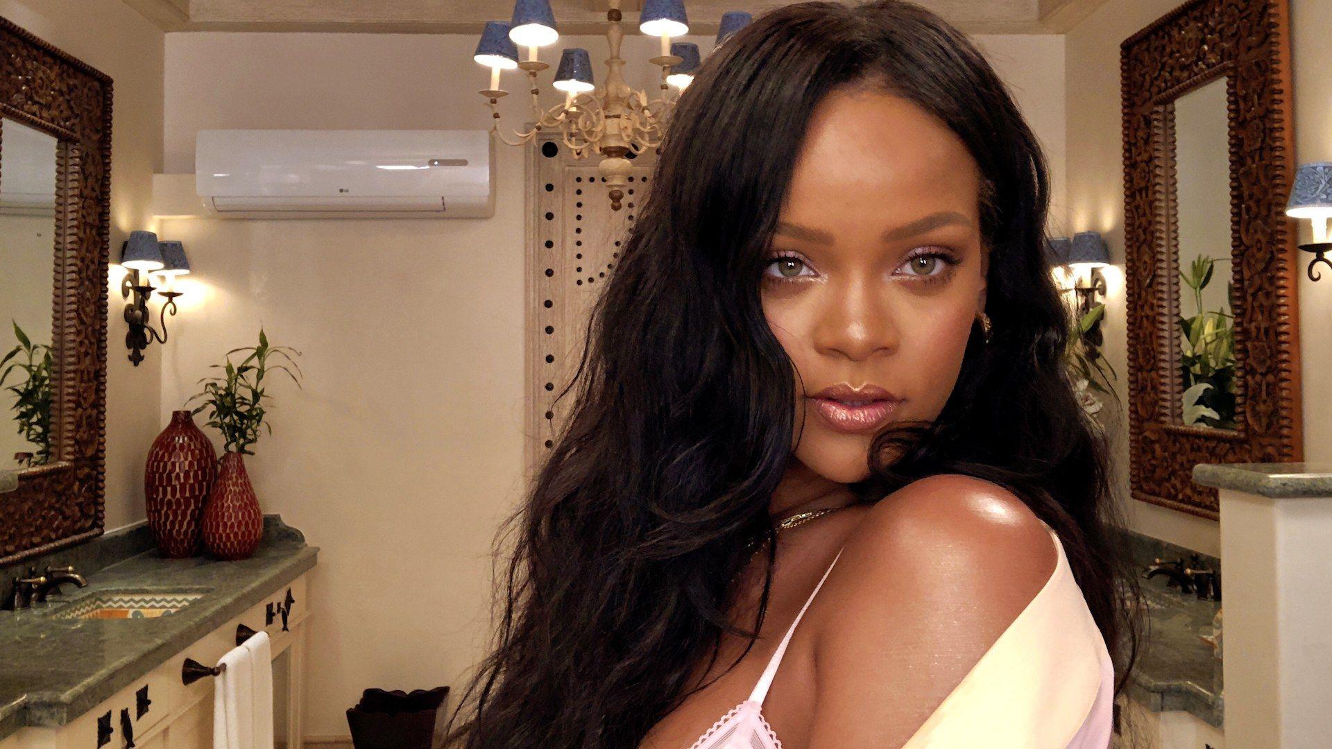 Watch Rihanna's 10 Minute Guide To Bad Gal Makeup