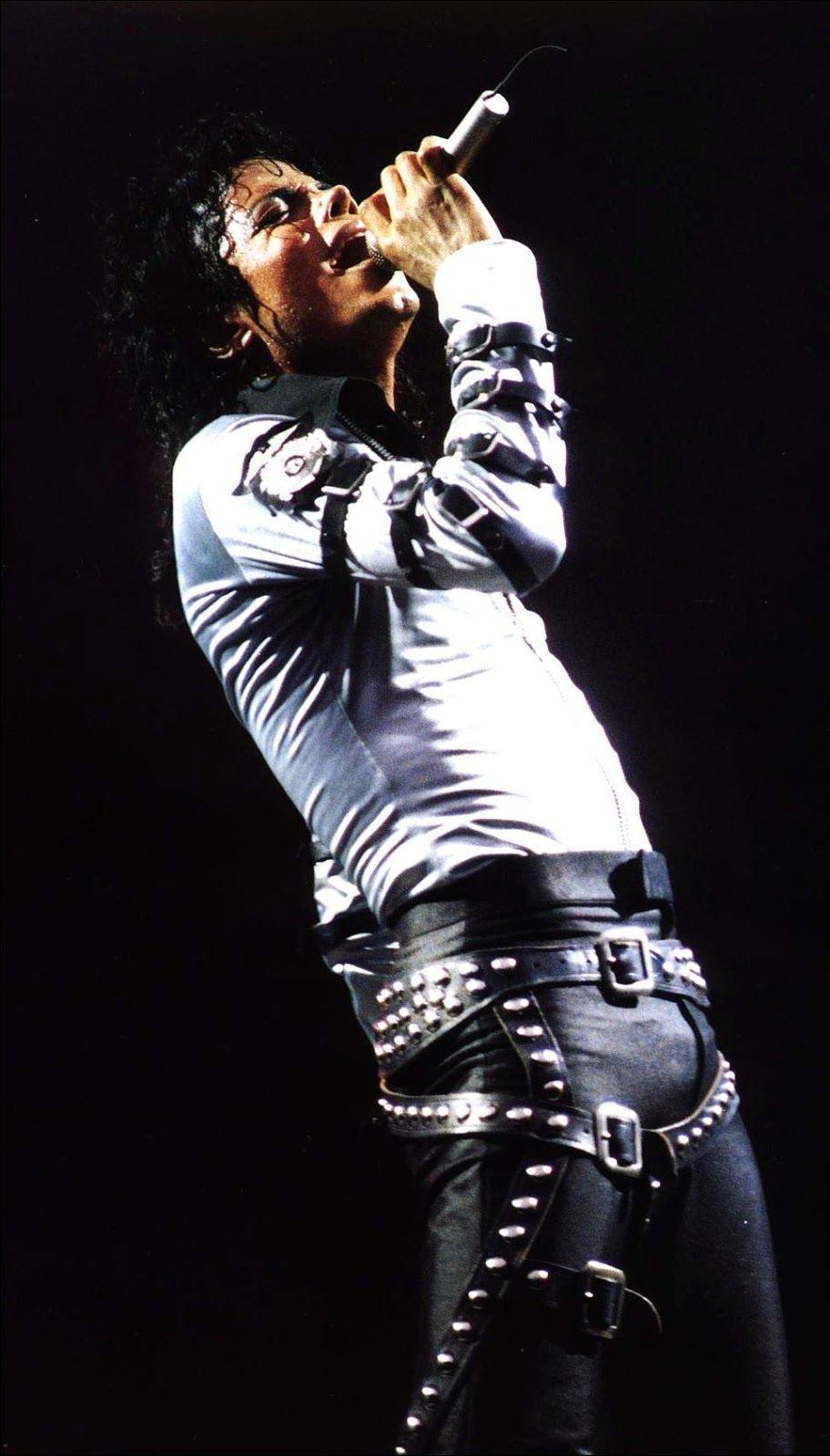 Lovable Image: Michael Jackson HD WallPapers Free Download. MJ
