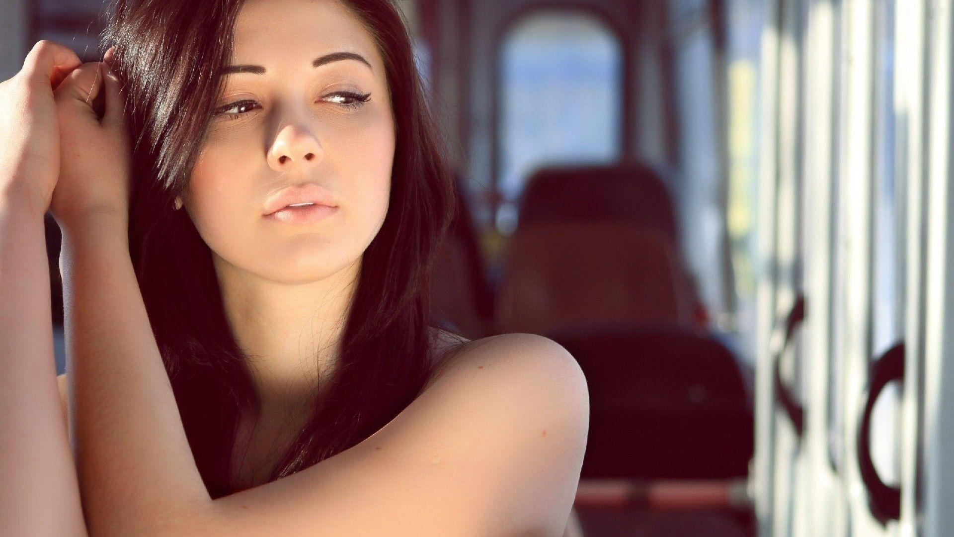 brunettes women models 1920x1080 wallpaper High Quality Wallpaper