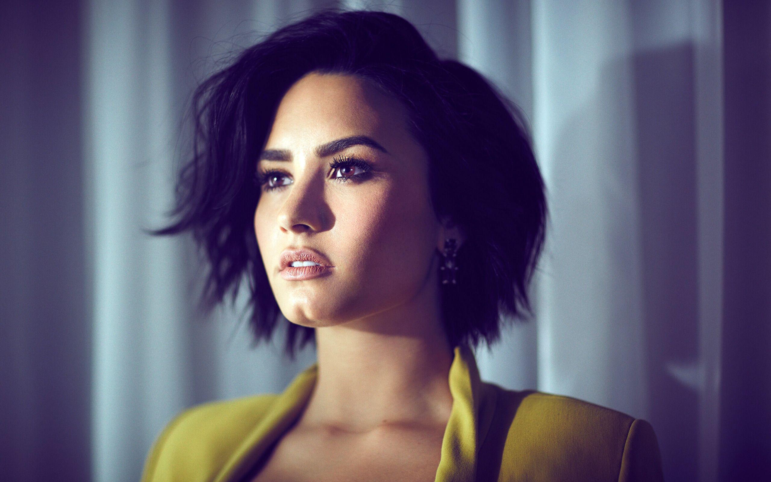 Demi Lovato Celebrity HD Wallpaper Background 62200 2560x1600 px