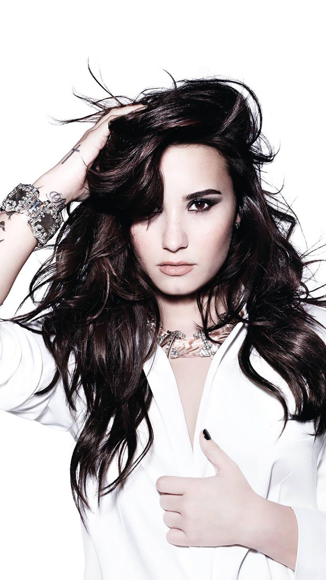 Lovato DEMI Galaxy S5 Wallpaper