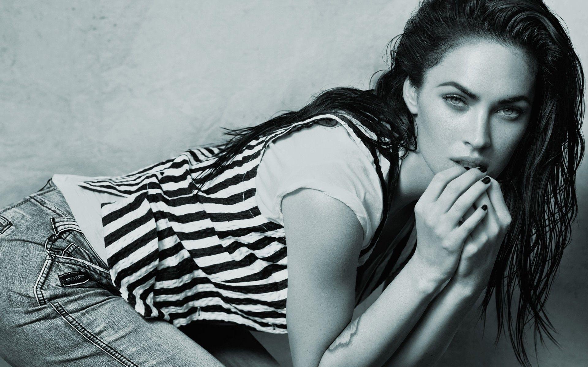 Megan Fox 70 Wallpaper