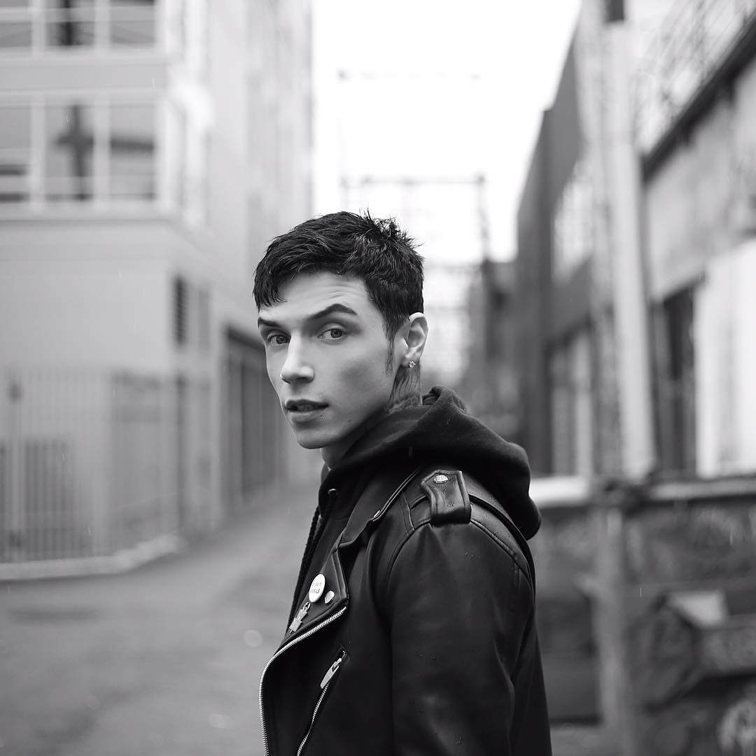 Andy Biersack 2017 Wallpaper