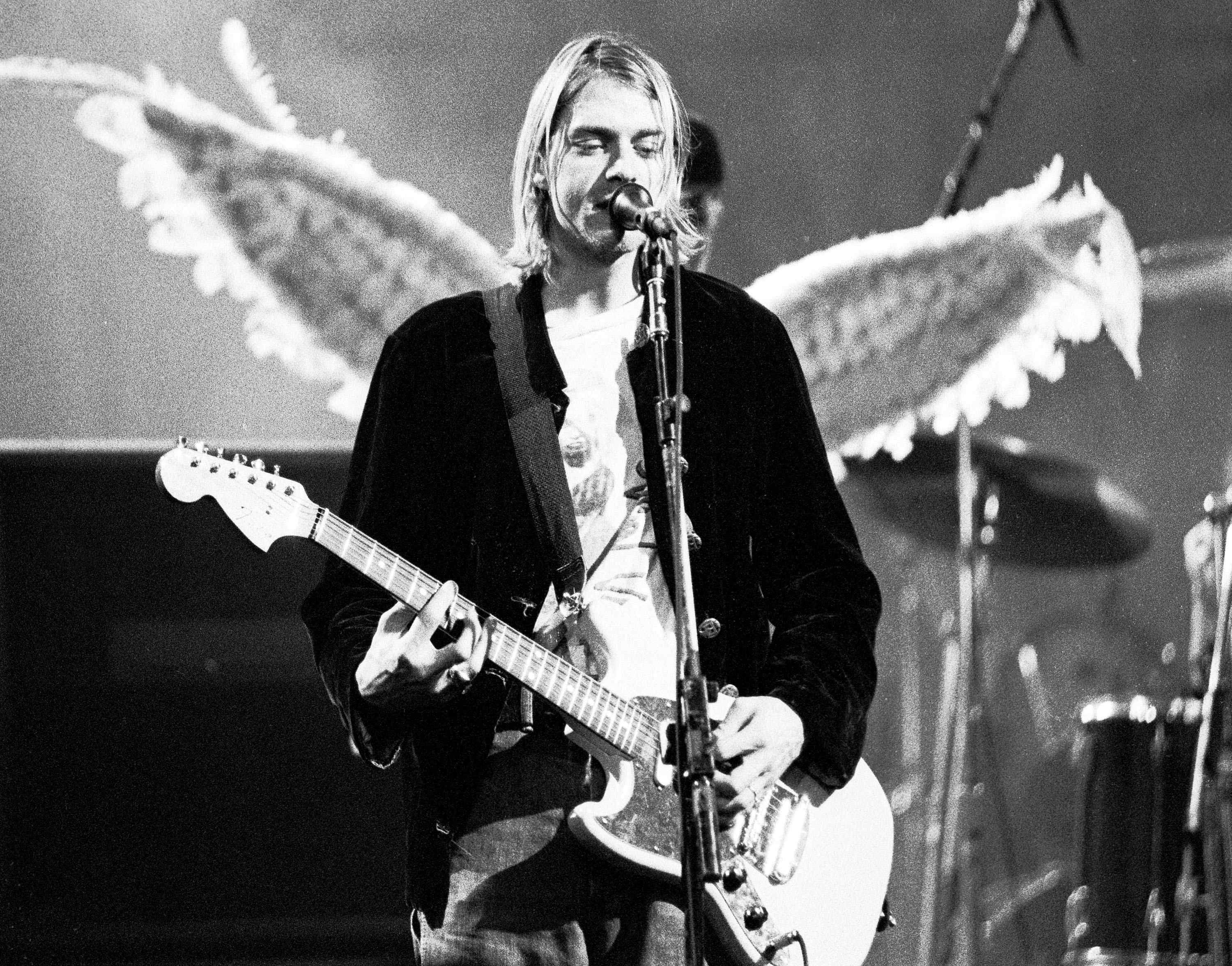 wings music nirvana kurt cobain 3000x2352 wallpaper High Quality