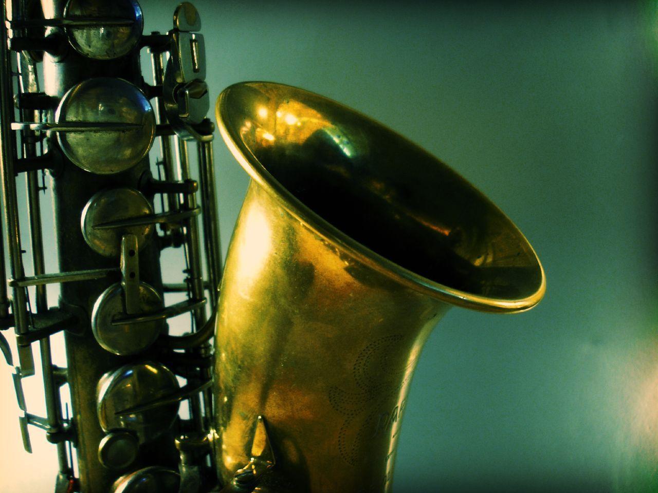 Tenor saxophone portrait by