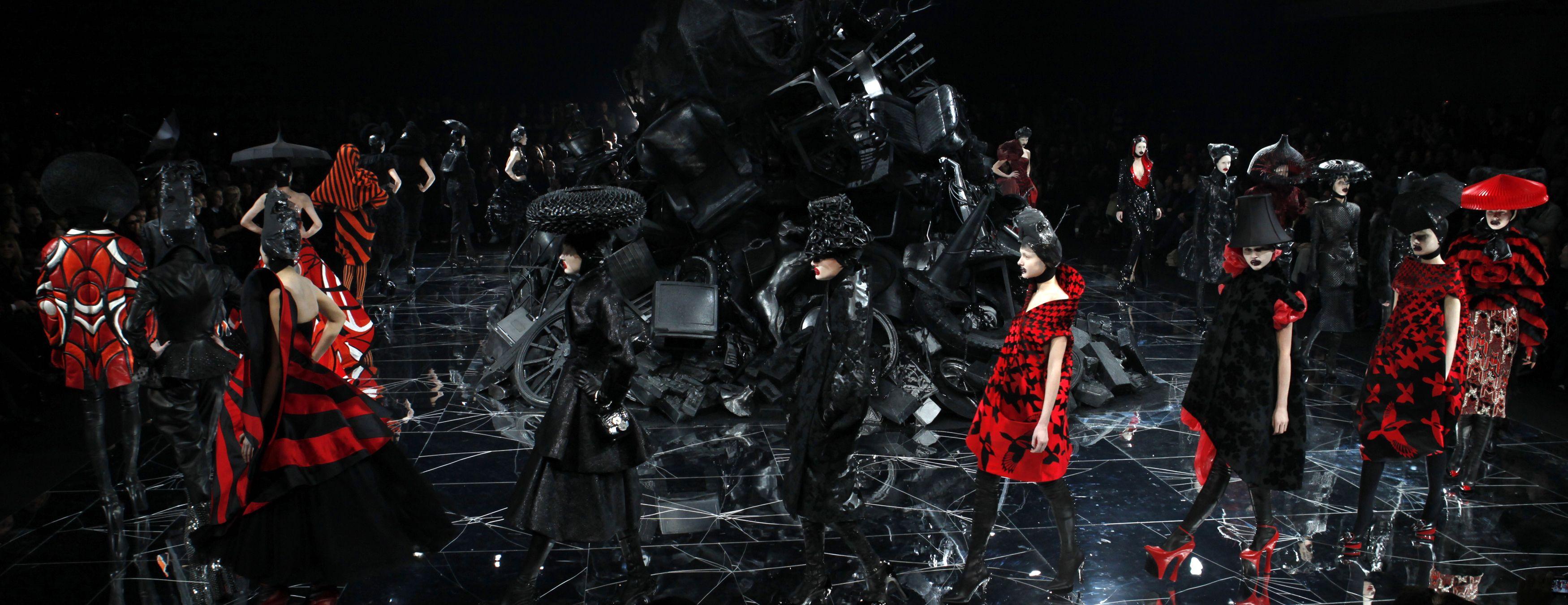 PBS NewsHour Topics Arts